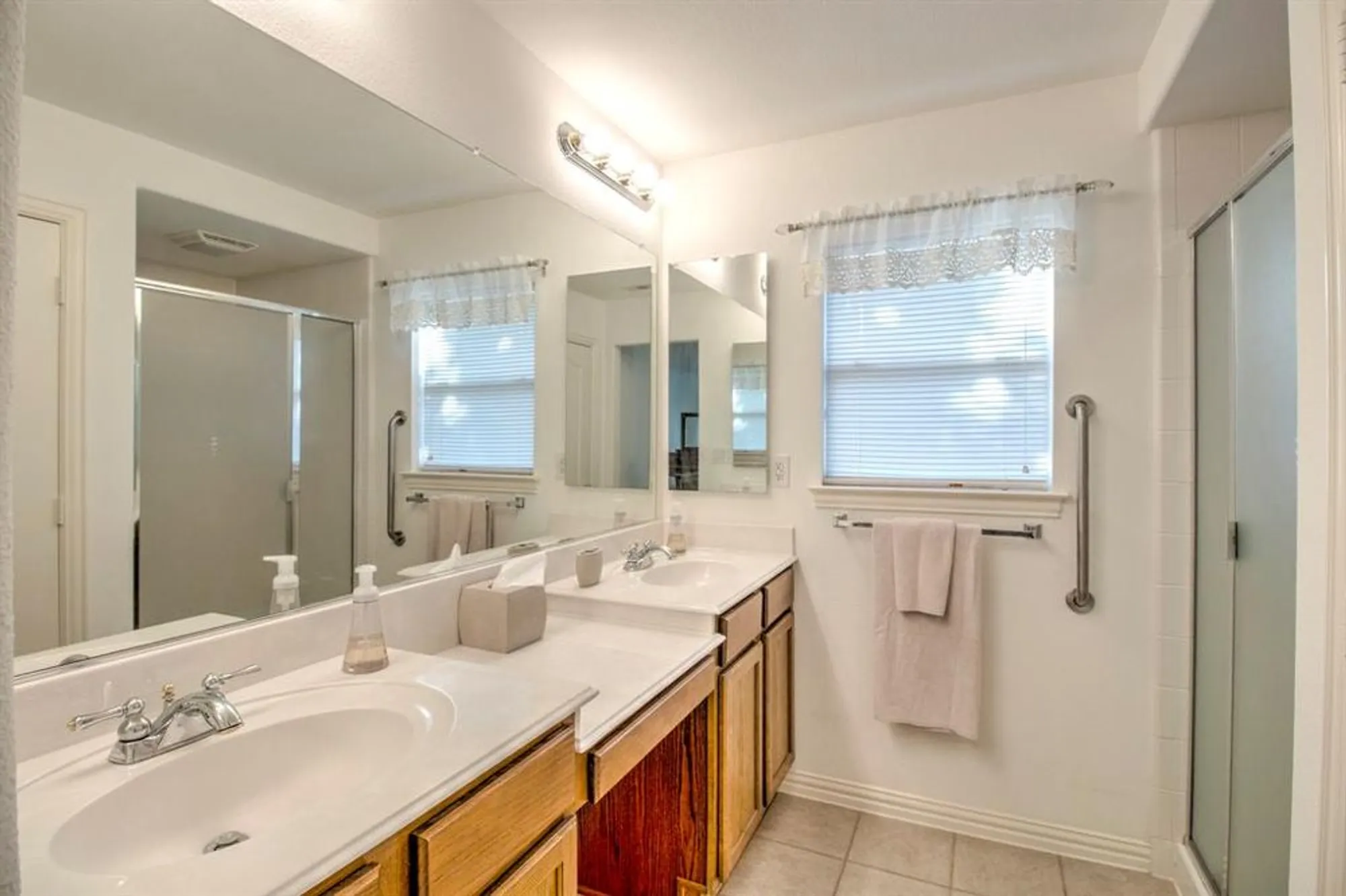 Property Slideshow image 26 of 35 | 9605 orangewood trl, Denton, TX, 76207