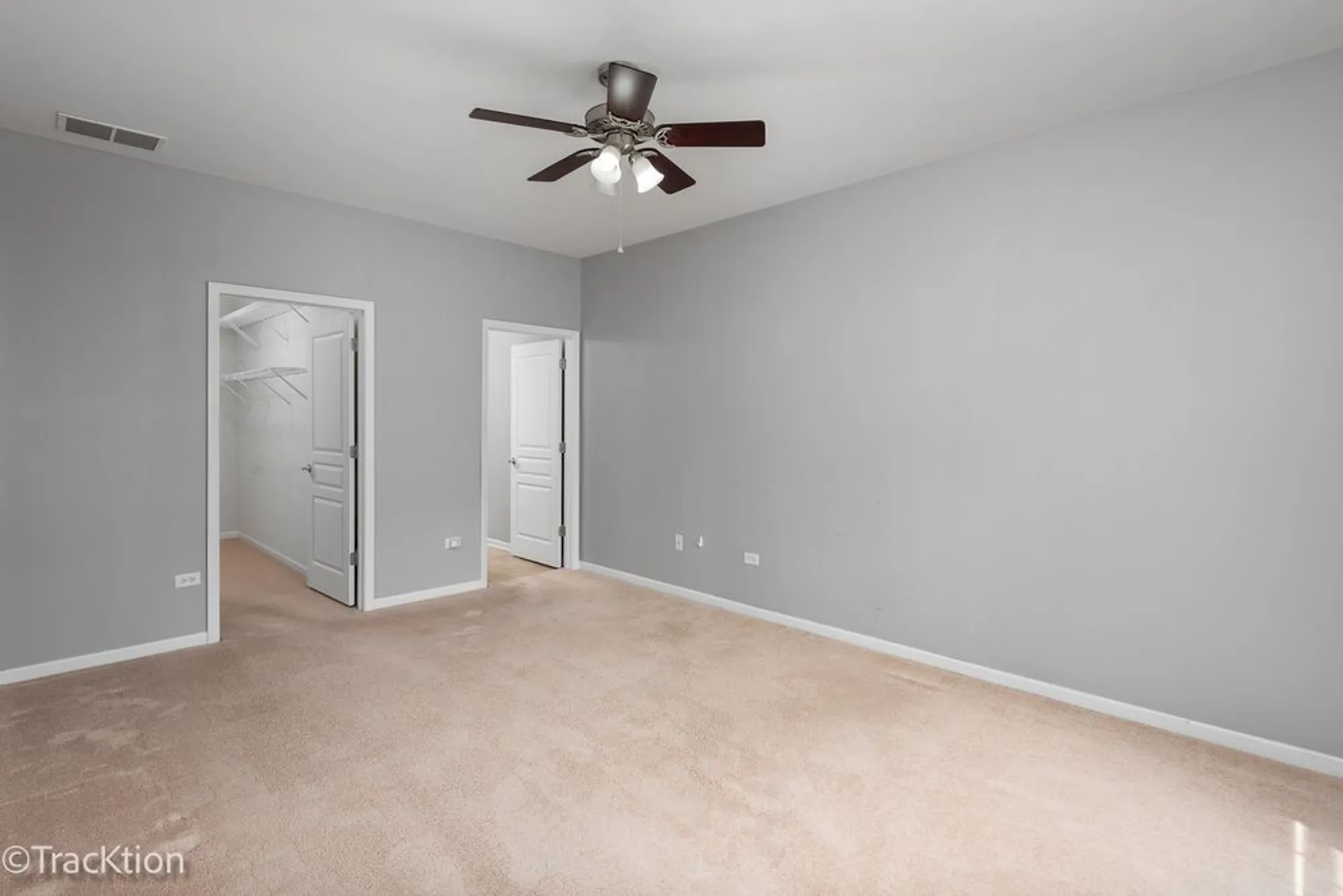 Property Slideshow image 16 of 33 | 704 flag dr, Shorewood, IL, 60404