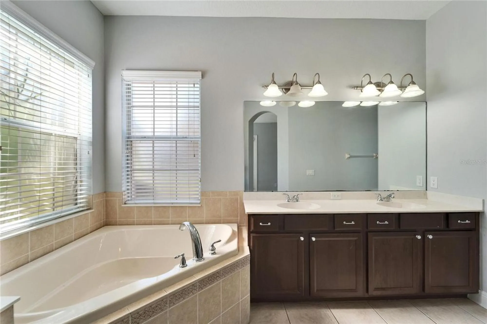 Property Slideshow image 42 of 100 | 410 manns harbor dr, Apollo Beach, FL, 33572