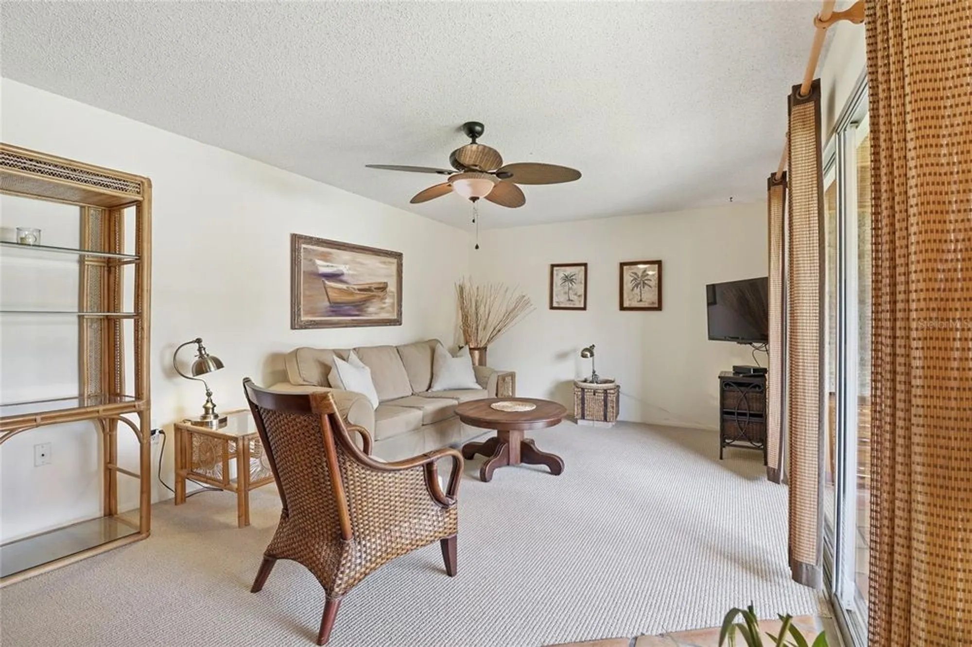 Property Slideshow image 13 of 39 | 2447 clubhouse cir 203, Sarasota, FL, 34232