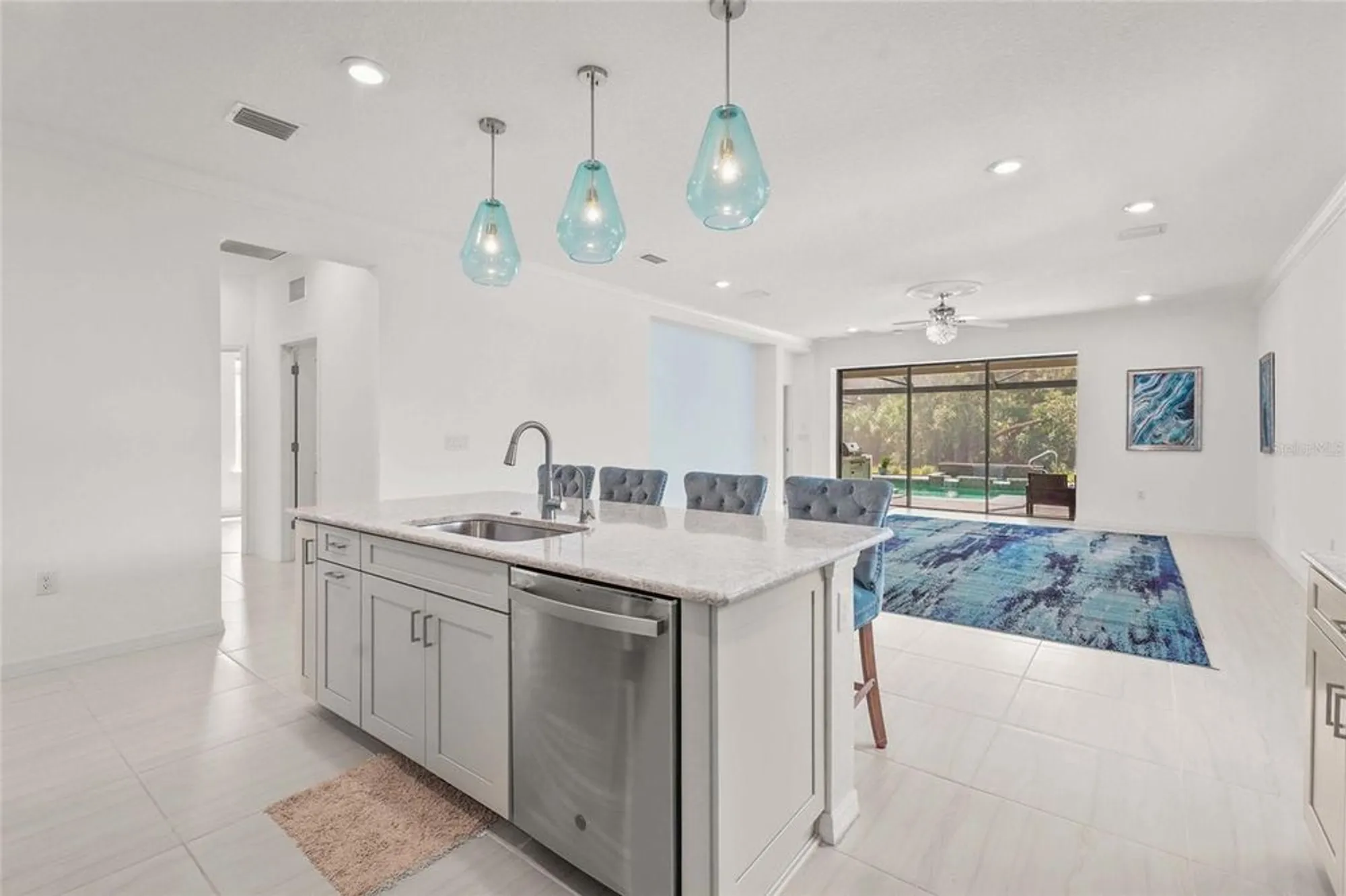 Property Slideshow image 6 of 41 | 10179 milky way cir, Sarasota, FL, 34241