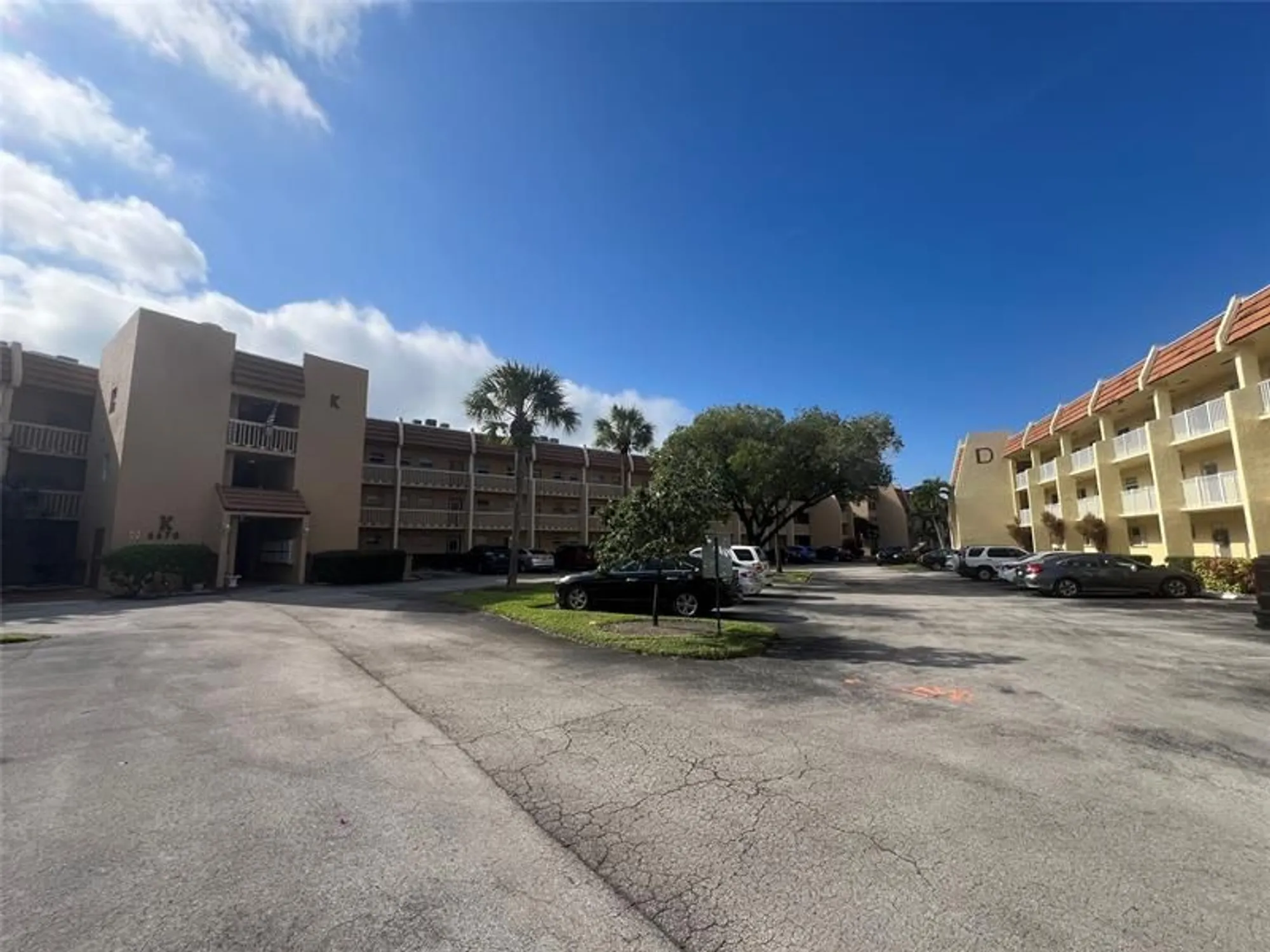 Property Slideshow image 25 of 35 | 6670 royal palm blvd 106k, Margate, FL, 33063