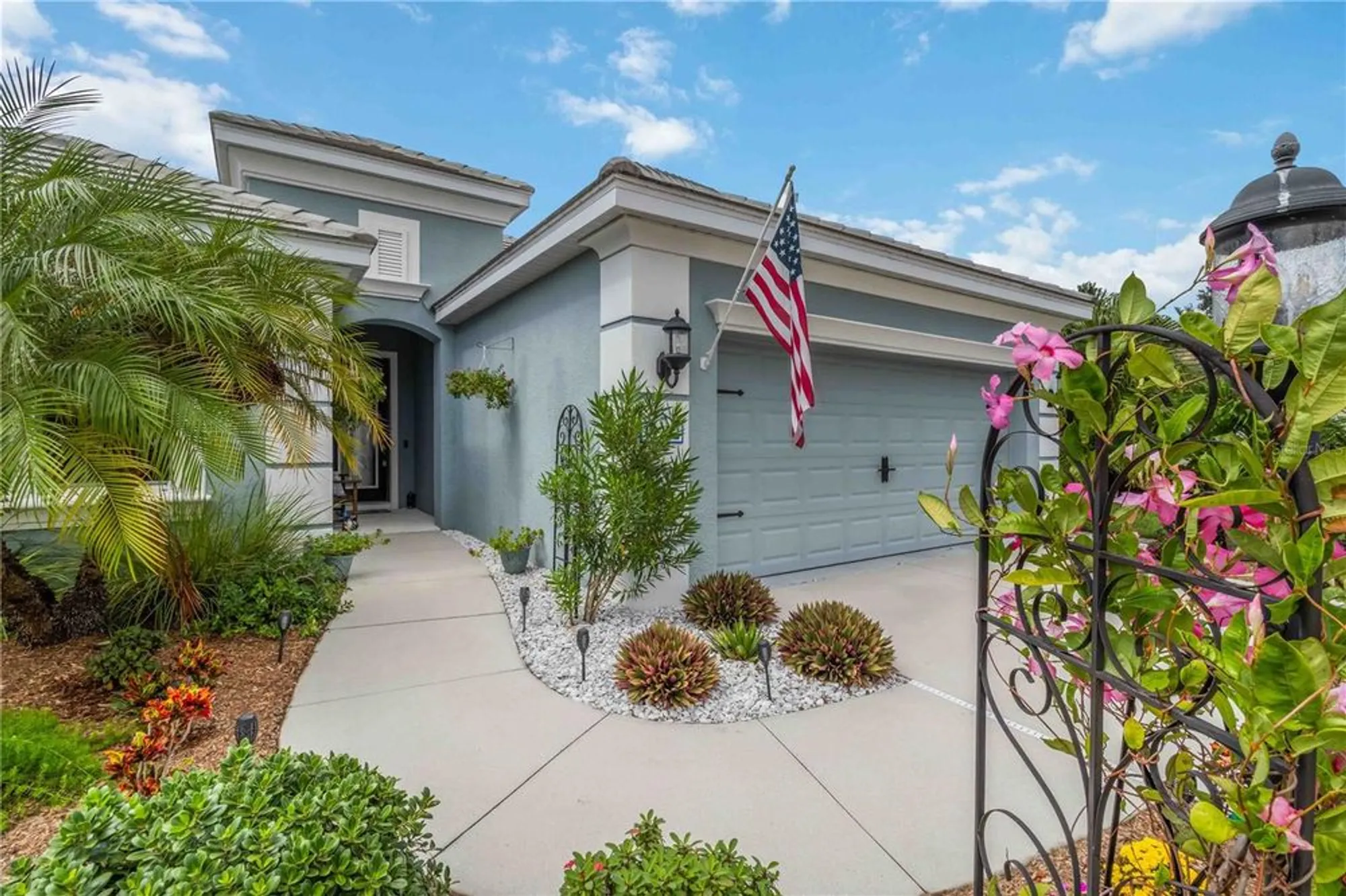 Property Slideshow image 4 of 65 | 12272 stuart dr, Venice, FL, 34293