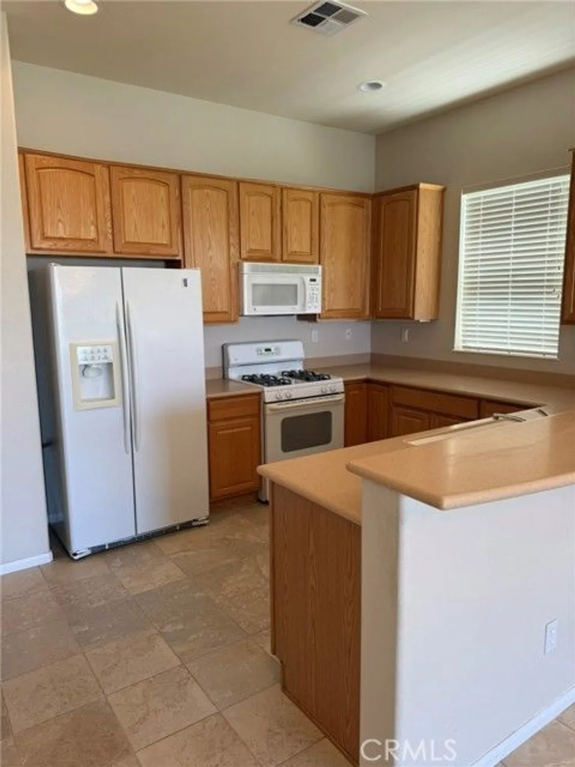 Property Slideshow image 6 of 22 | 979 essex rd, Beaumont, CA, 92223