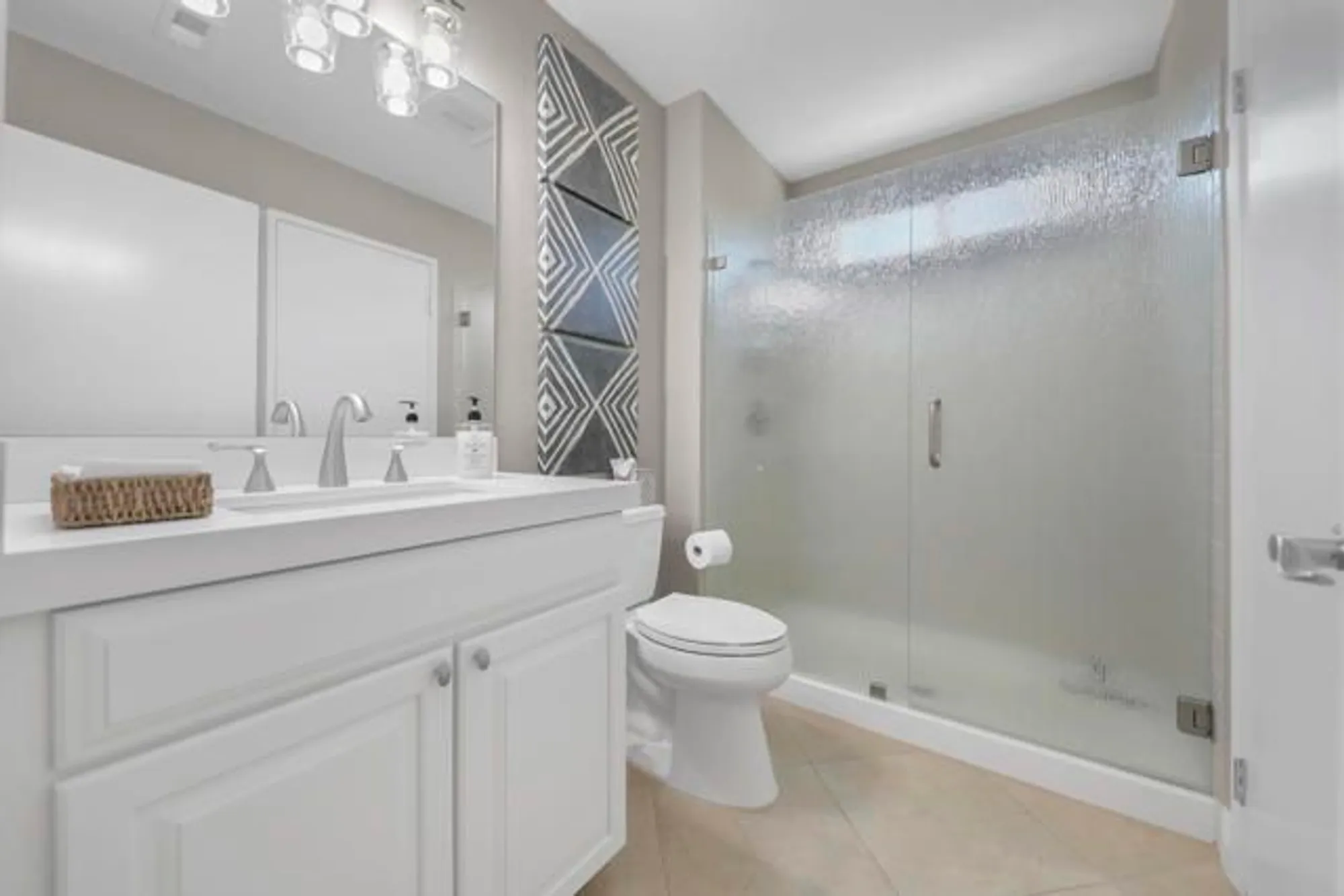 Property Slideshow image 15 of 32 | 55730 riviera, La Quinta, CA, 92253