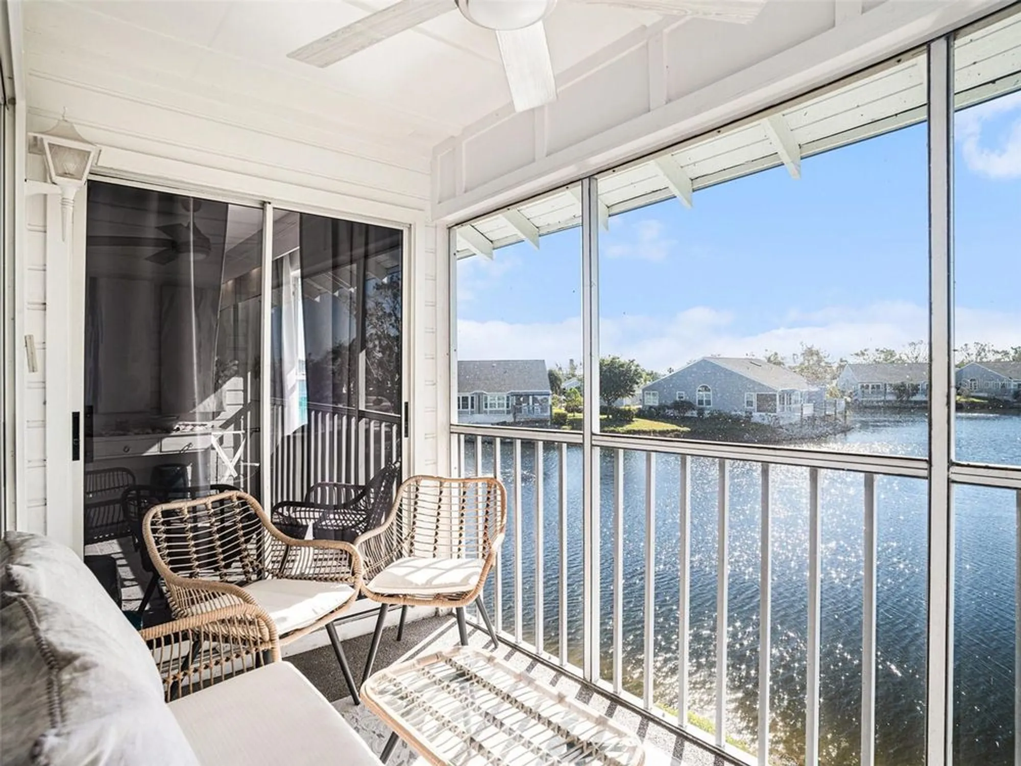 Property Slideshow image 2 of 27 | 972 sandpiper cir # 972, Bradenton, FL, 34209