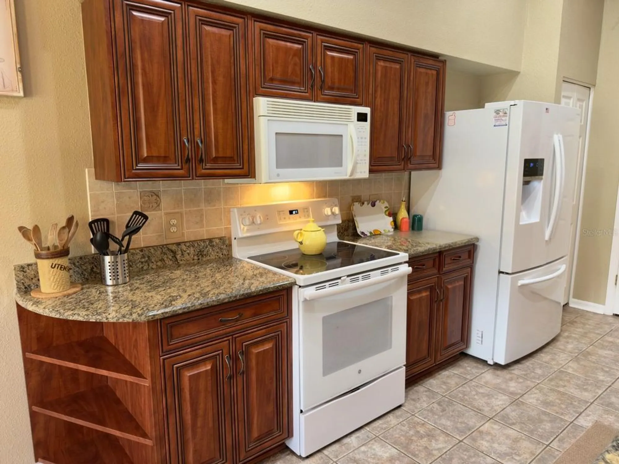 Property Slideshow image 18 of 67 | 18602 bent pine dr, Hudson, FL, 34667