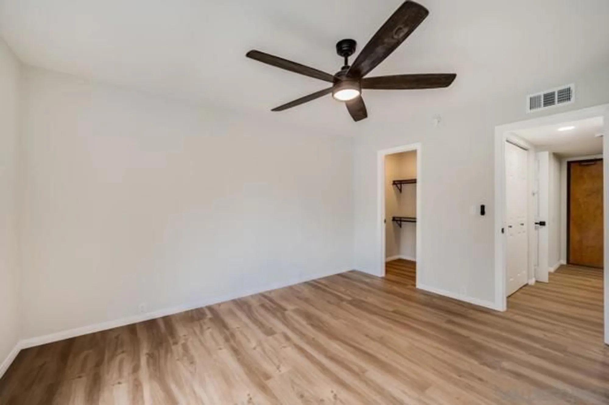 Property Slideshow image 22 of 30 | 12575 oaks north dr 220, San Diego, CA, 92128