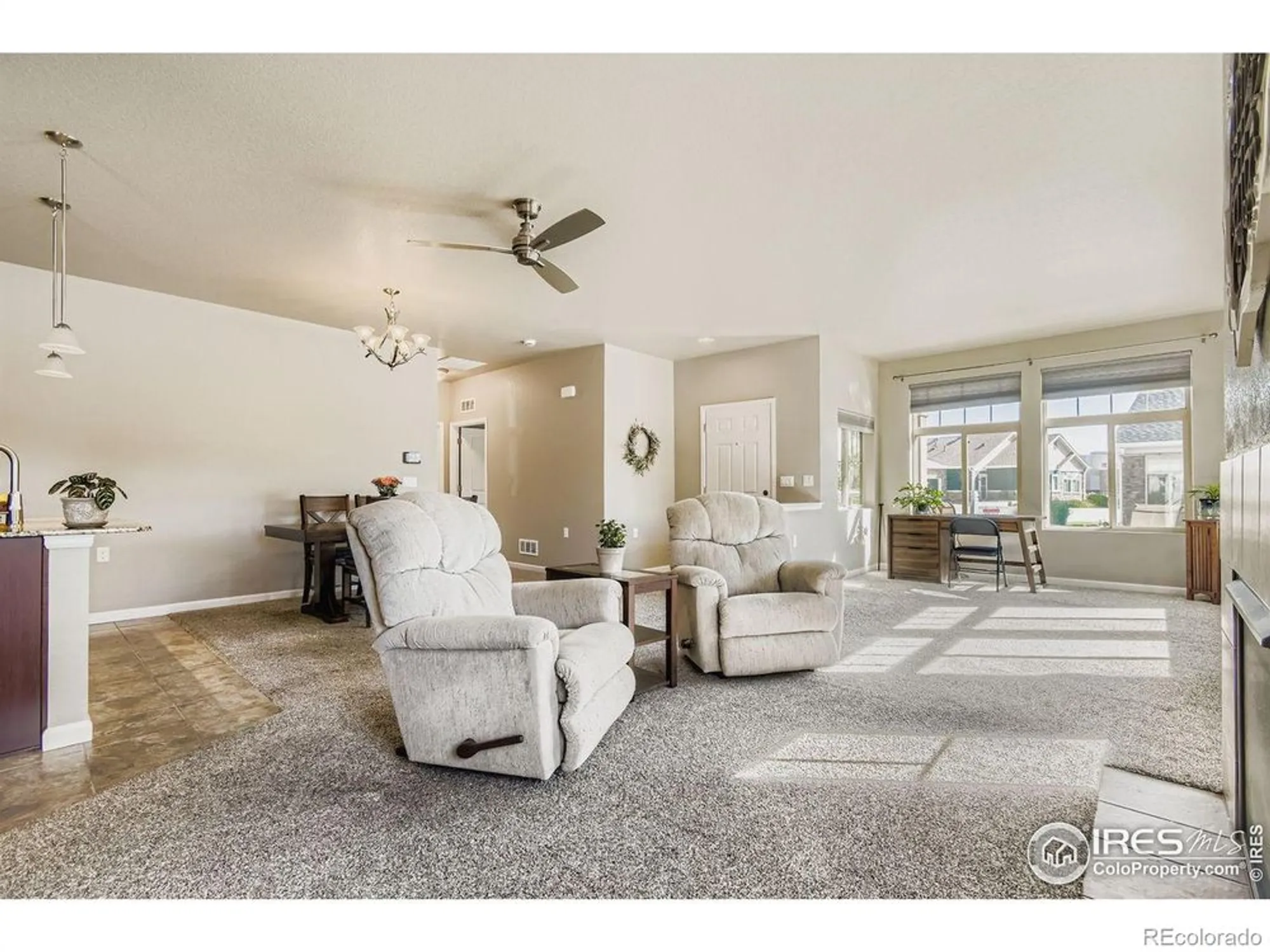 Property Slideshow image 8 of 19 | 12424 madison way, Thornton, CO, 80241