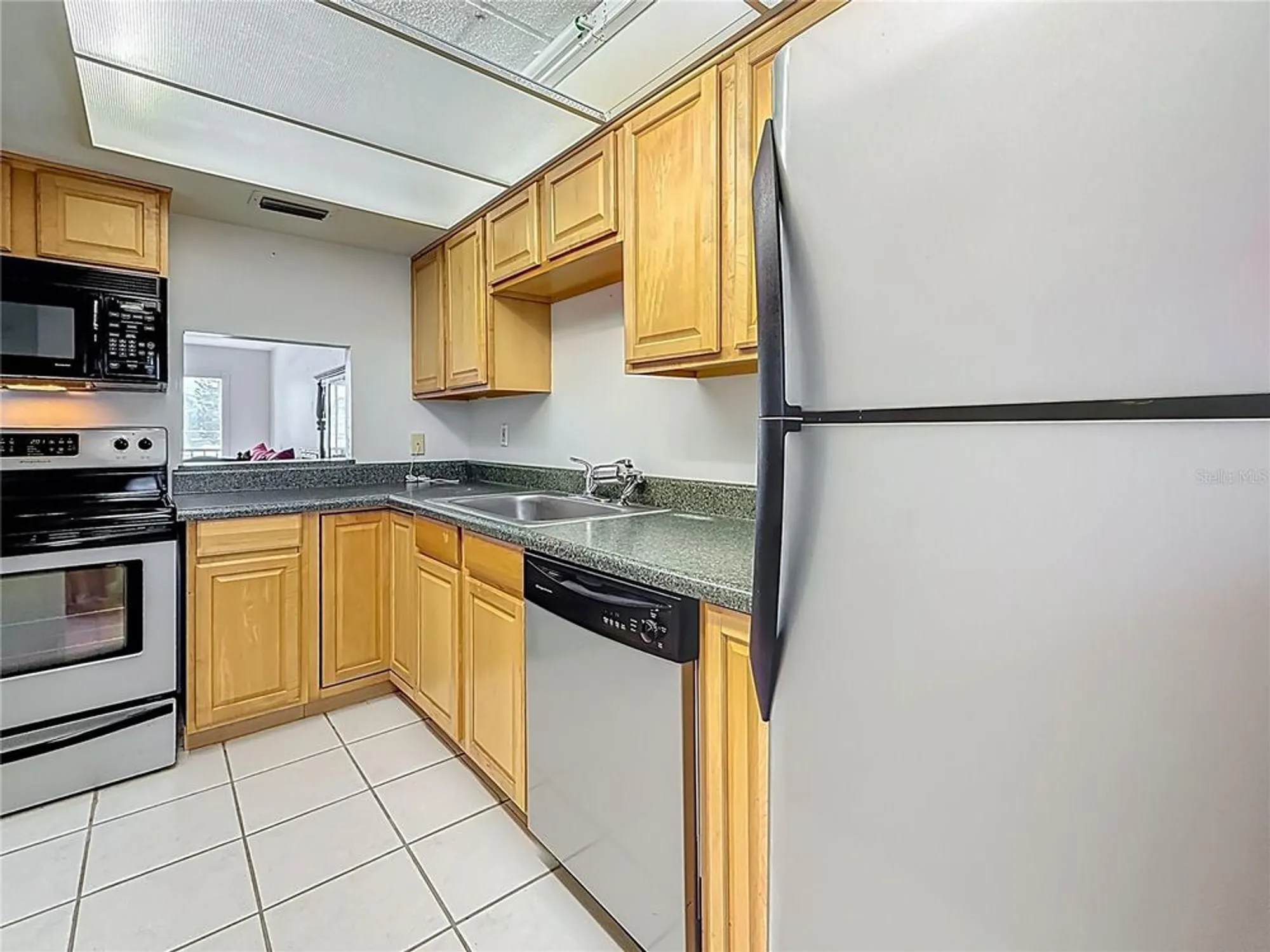 Property Slideshow image 17 of 39 | 1 boca ciega point blvd apt 215, St Petersburg, FL, 33708