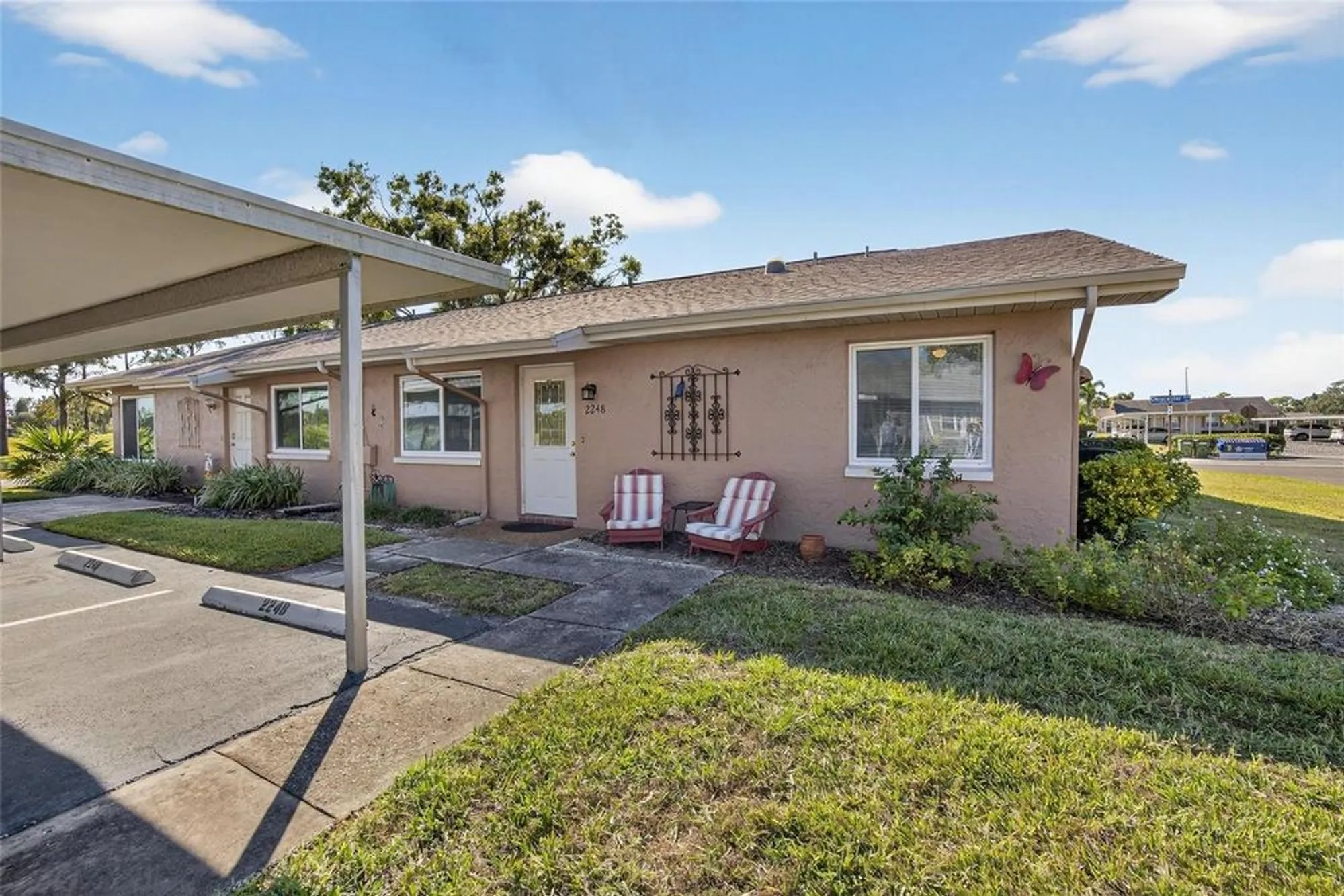 Property Slideshow image 2 of 62 | 2248 greenwich dr # 64, Sun City Center, FL, 33573