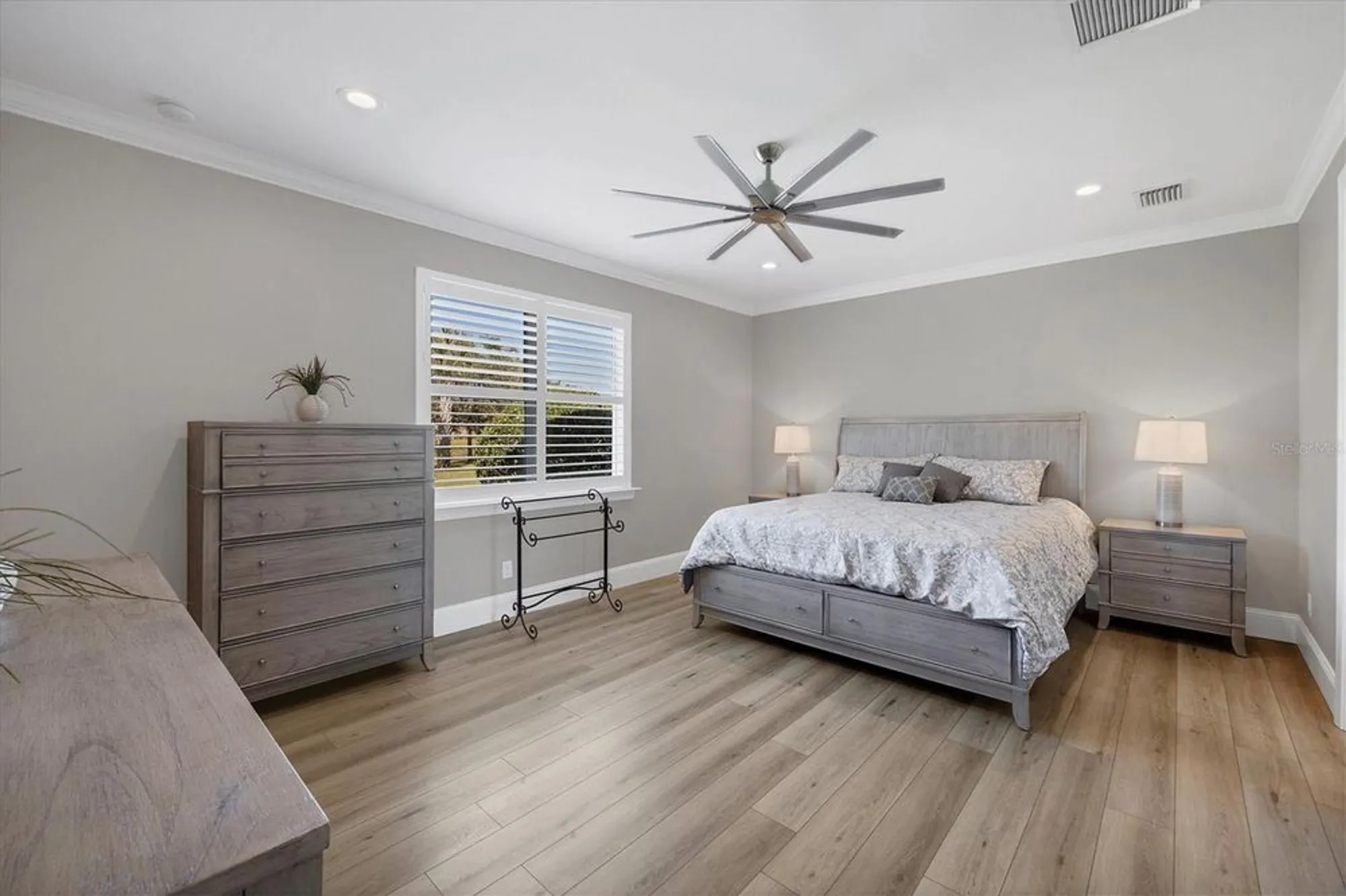 Property Slideshow image 20 of 66 | 6144 abaco dr, Sarasota, FL, 34238