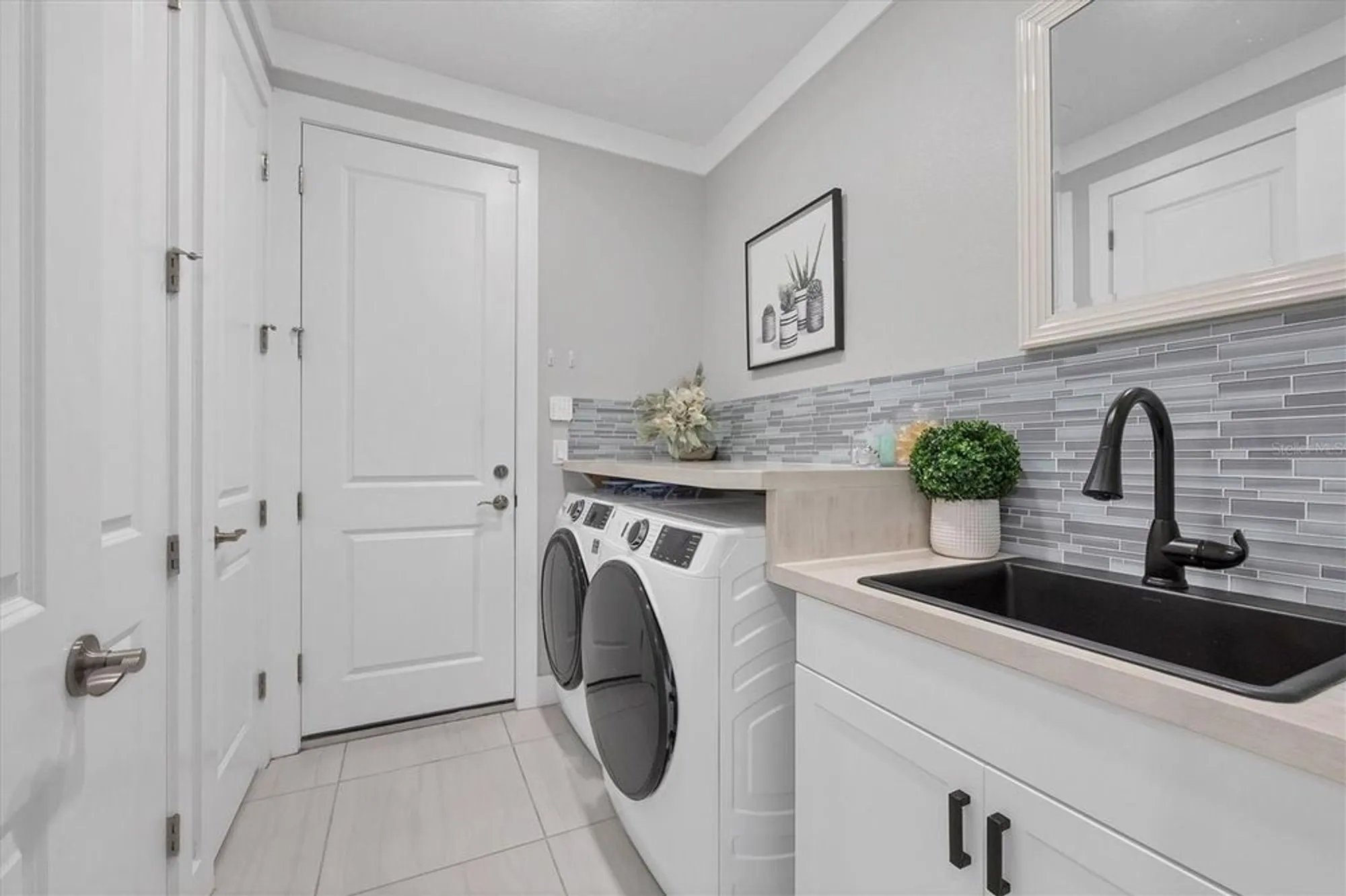 Property Slideshow image 29 of 60 | 4947 surfside cir, Bradenton, FL, 34211