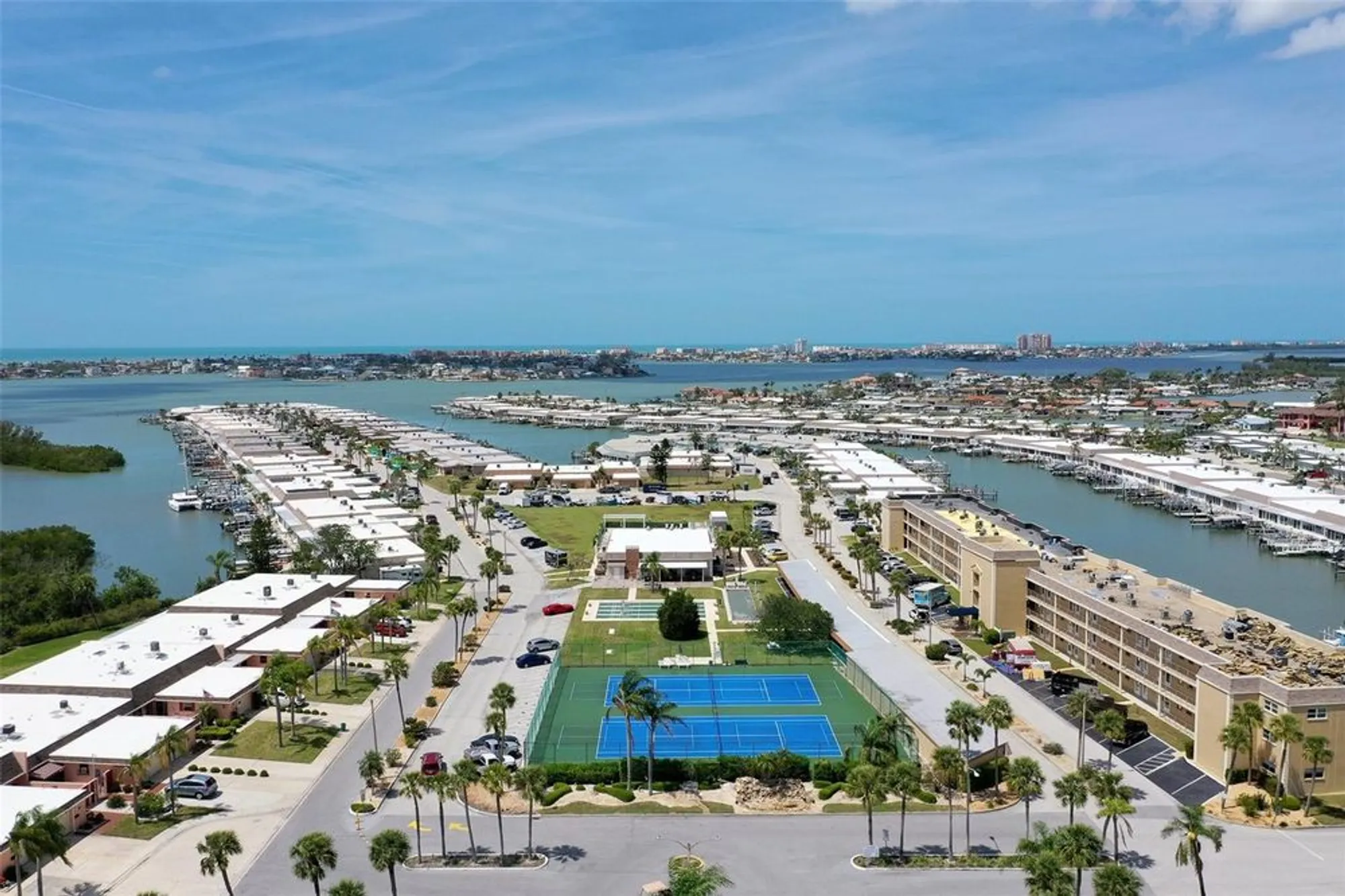 Property Slideshow image 34 of 38 | 1 boca ciega point blvd apt 212, St Petersburg, FL, 33708