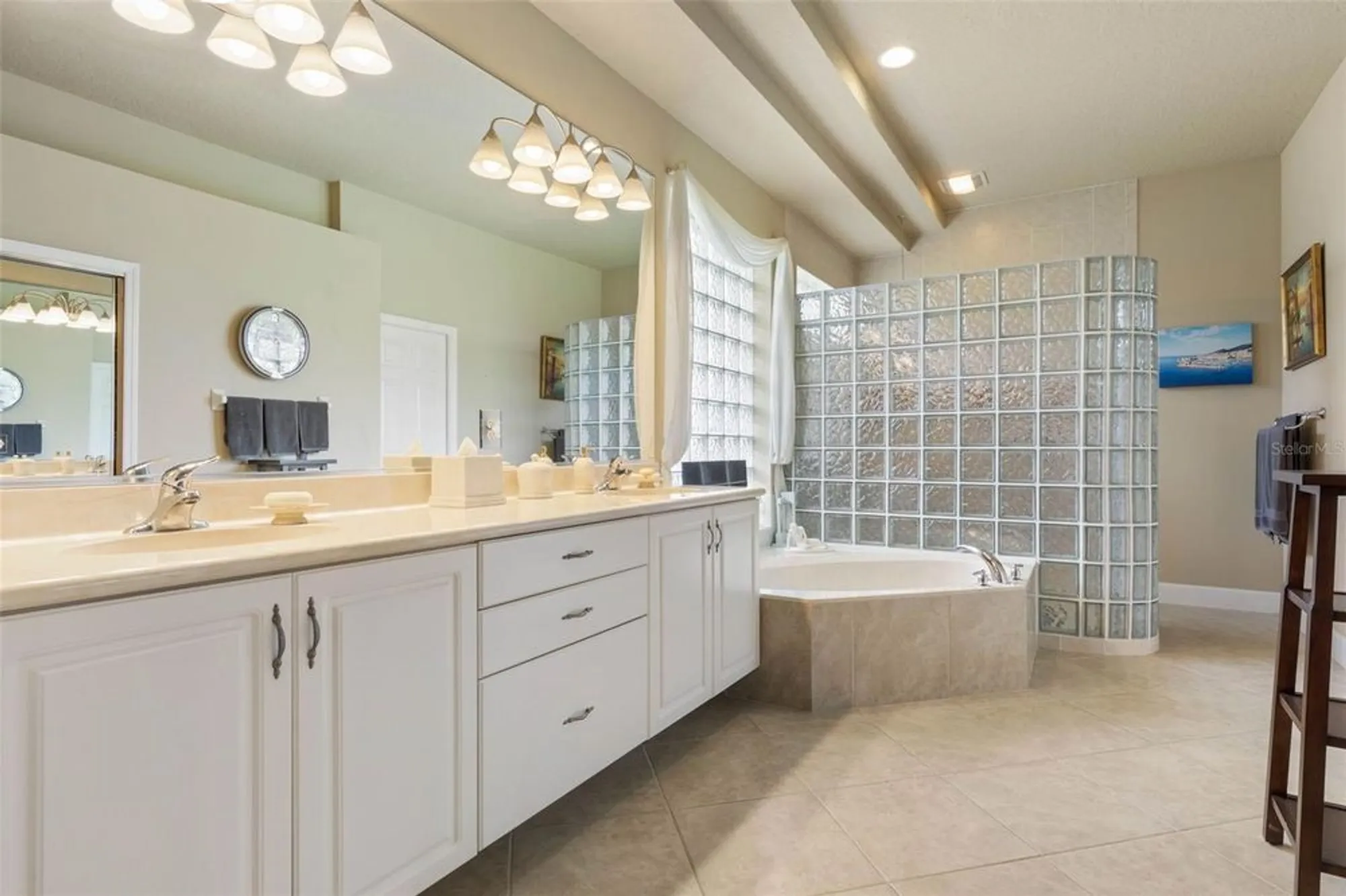 Property Slideshow image 25 of 100 | 815 westlake dr, Ormond Beach, FL, 32174