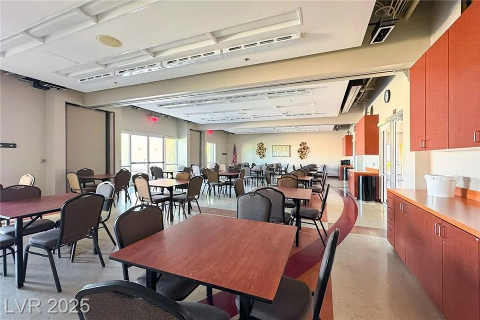 Property Slideshow image 52 of 67 | 2142 sandstone cliffs dr, Henderson, NV, 89044