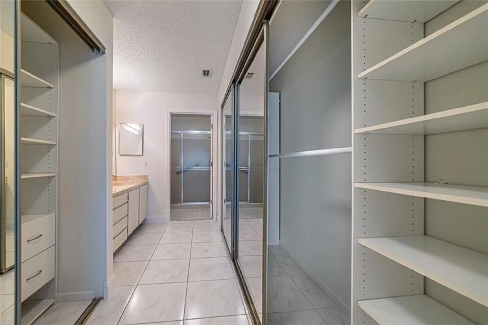 Property Slideshow image 10 of 21 | 8307 summerbreeze ln, Boca Raton, FL, 33496