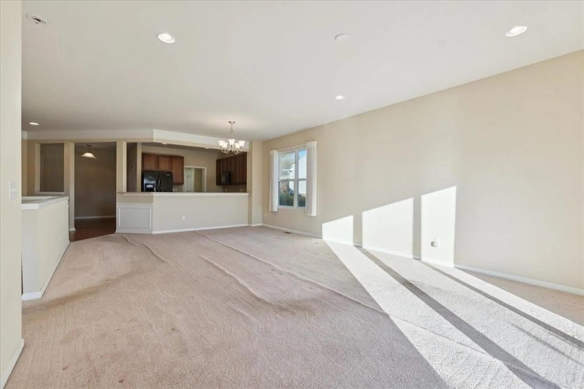 Property Slideshow image 12 of 67 | 9525 pine valley dr, Grand Blanc, MI, 48439