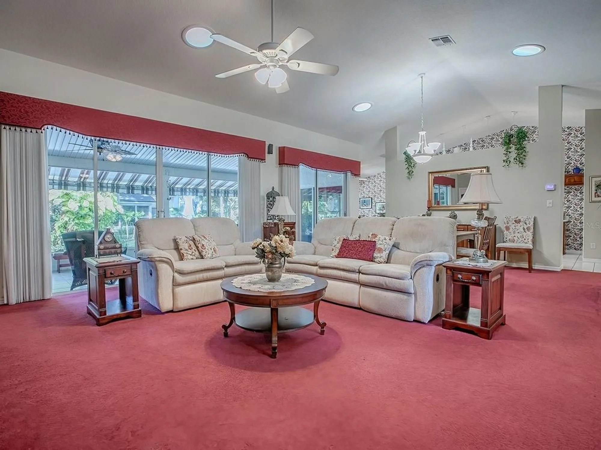 Property Slideshow image 7 of 62 | 25749 whisper oaks rd, Leesburg, FL, 34748