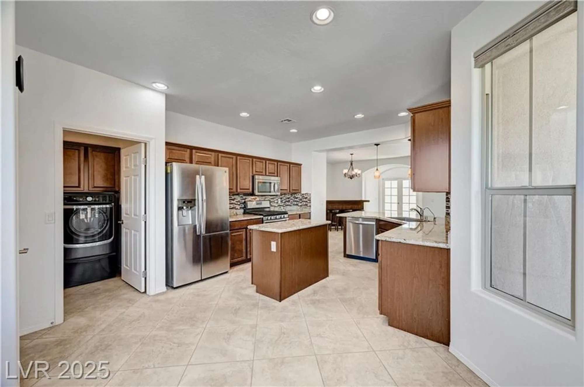Property Slideshow image 20 of 37 | 3621 jasmine heights ave, North Las Vegas, NV, 89081