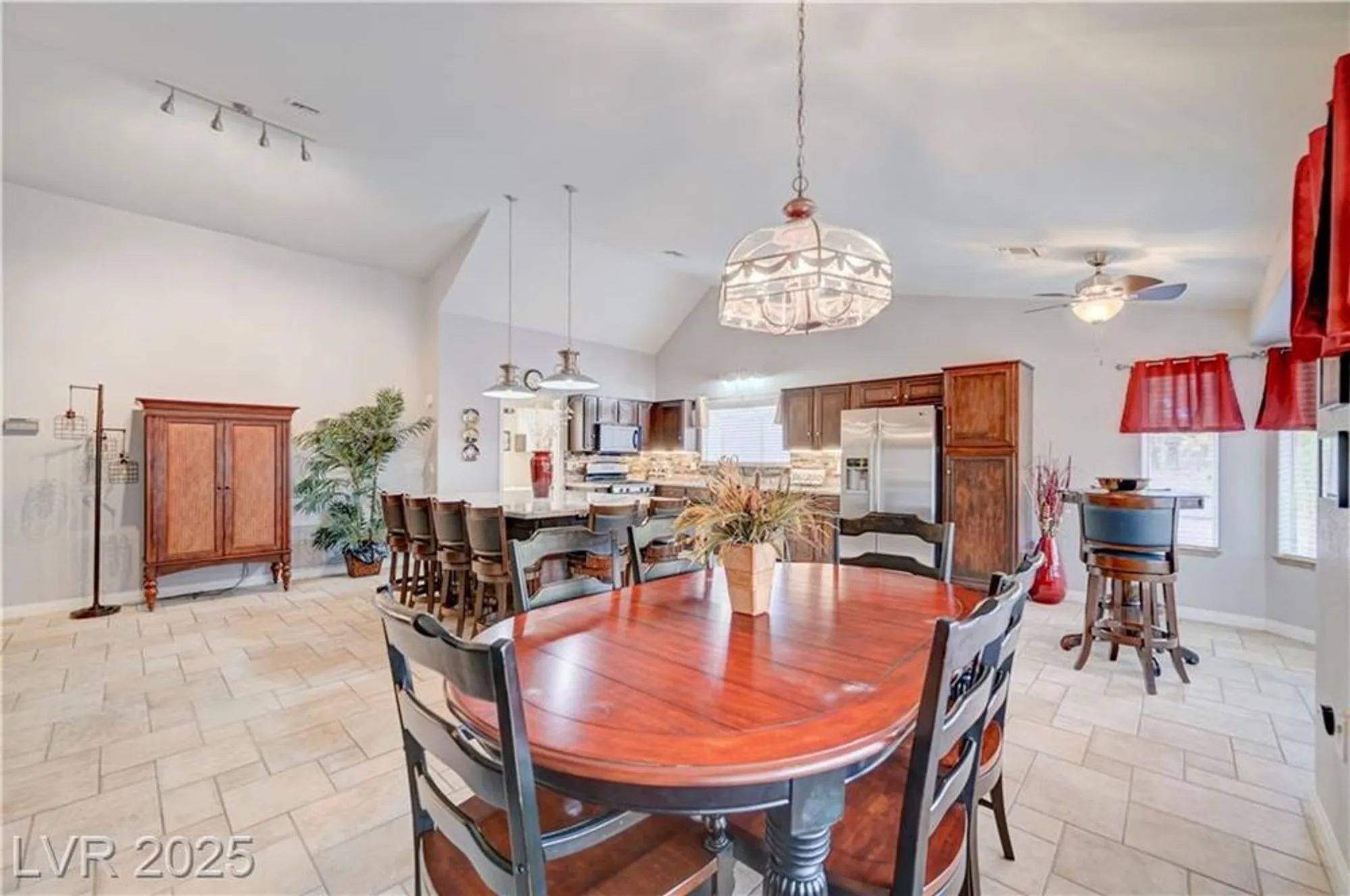 Property Slideshow image 19 of 69 | 3033 merimar dr, Las Vegas, NV, 89134