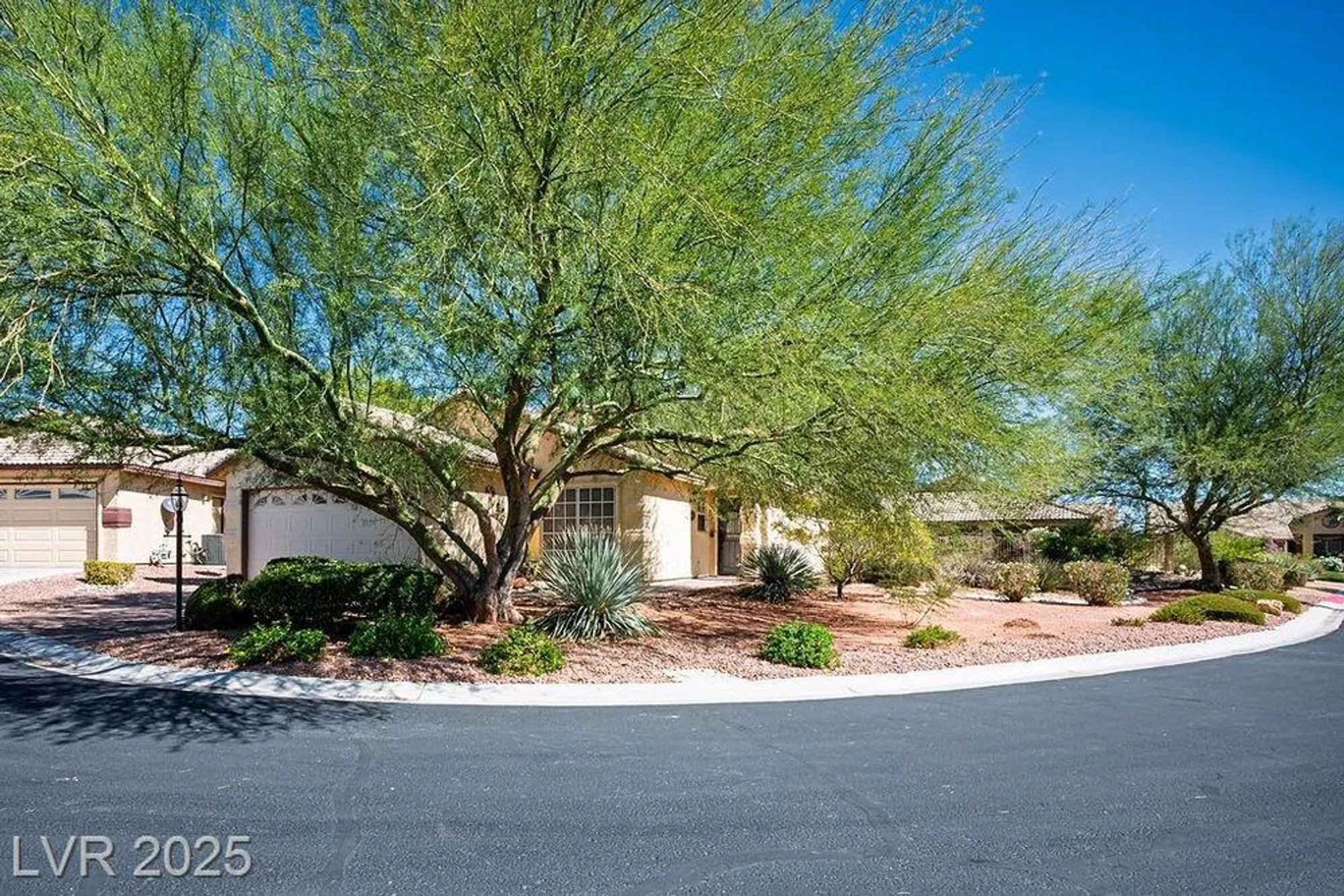 Property Slideshow image 30 of 32 | 4824 lawnwood ct, Las Vegas, NV, 89130