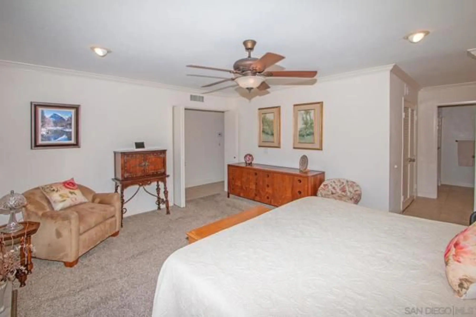 Property Slideshow image 32 of 41 | 17762 plaza acosta, San Diego, CA, 92128