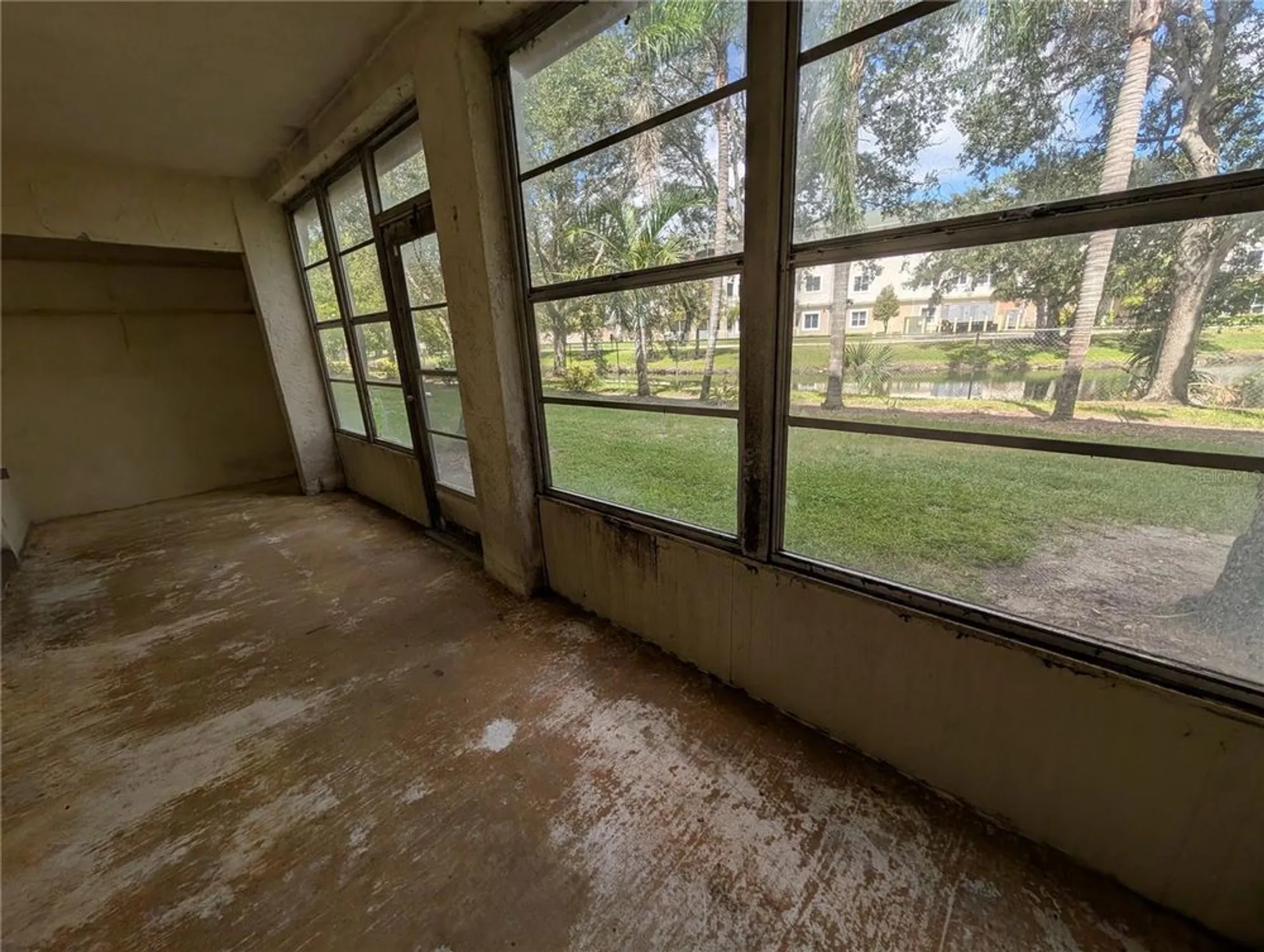 Property Slideshow image 13 of 18 | 3074 lake bayshore dr # o-120, Bradenton, FL, 34205