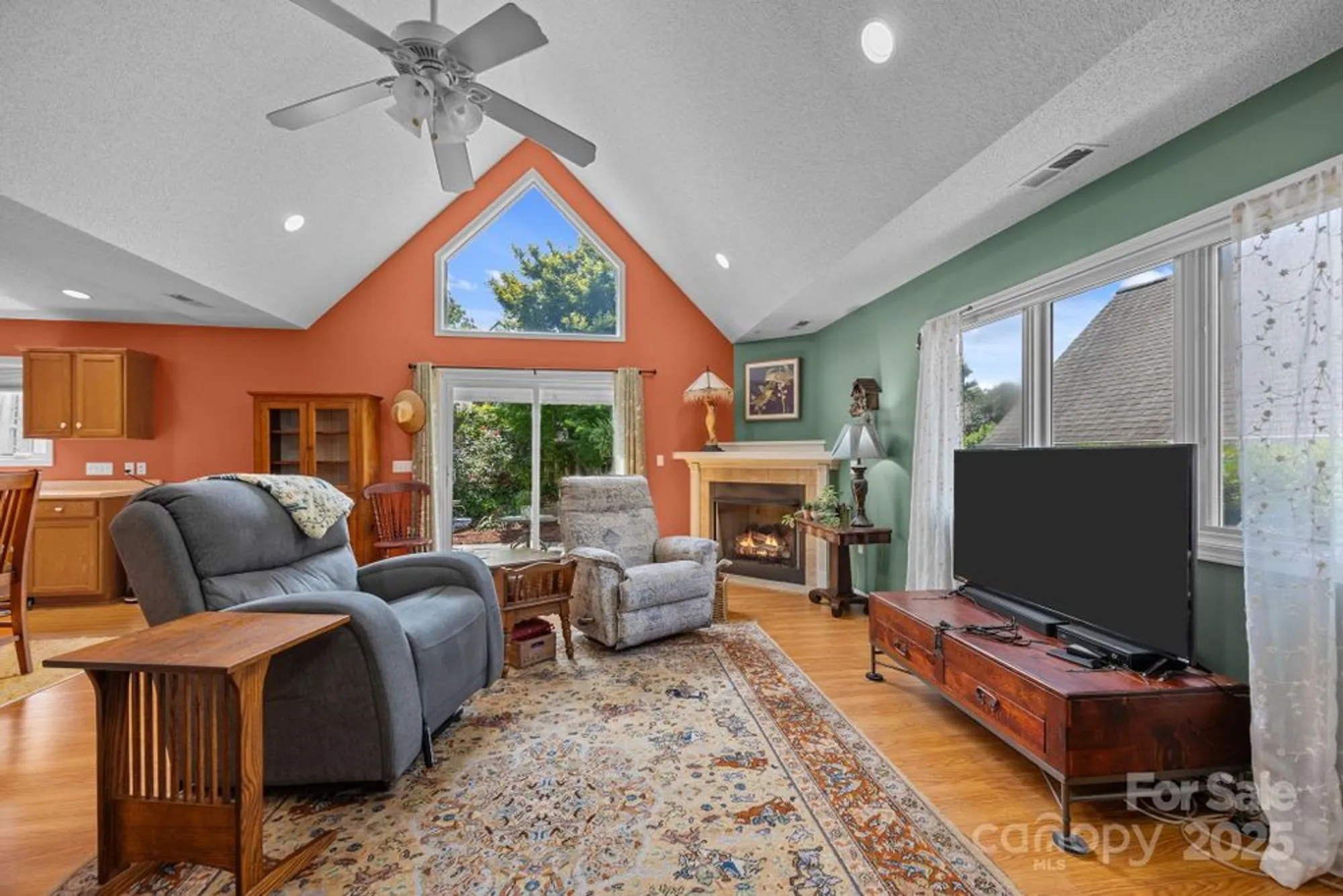 Property Slideshow image 6 of 30 | 8 beekeeper trl, Swannanoa, NC, 28778