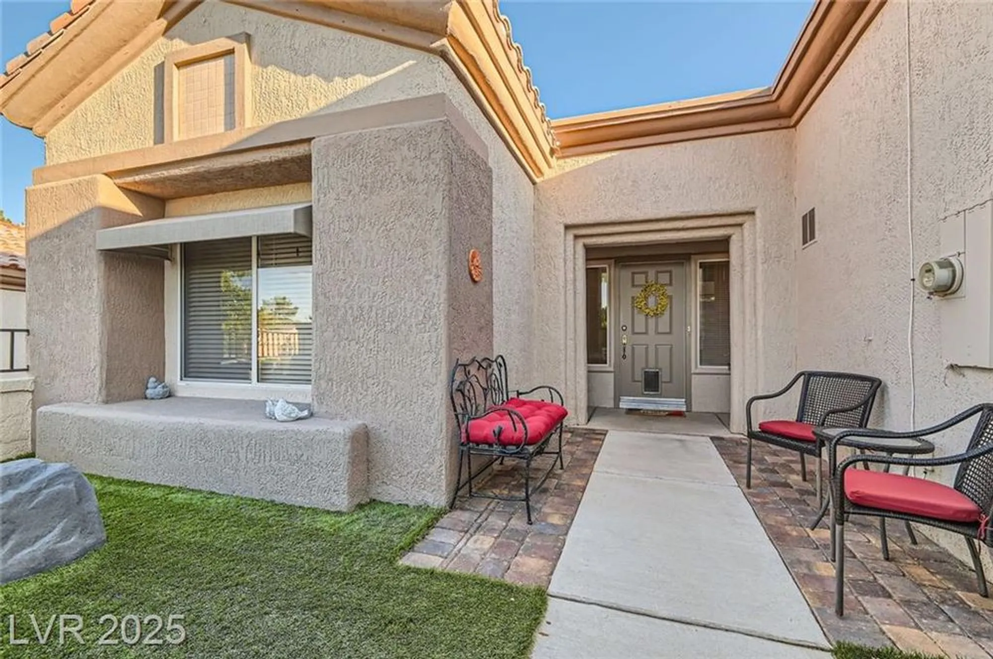 Property Slideshow image 27 of 36 | 10309 broom hill dr, Las Vegas, NV, 89134