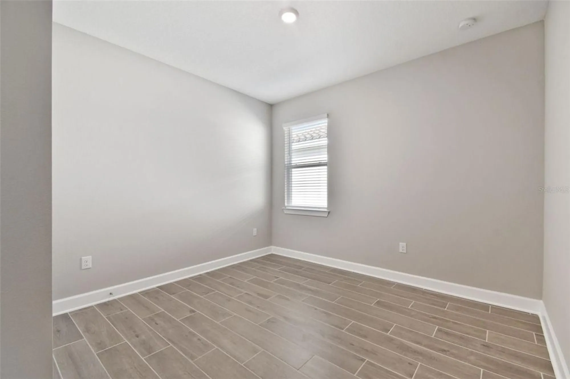 Property Slideshow image 31 of 62 | 620 nasturtium ct, Nokomis, FL, 34275