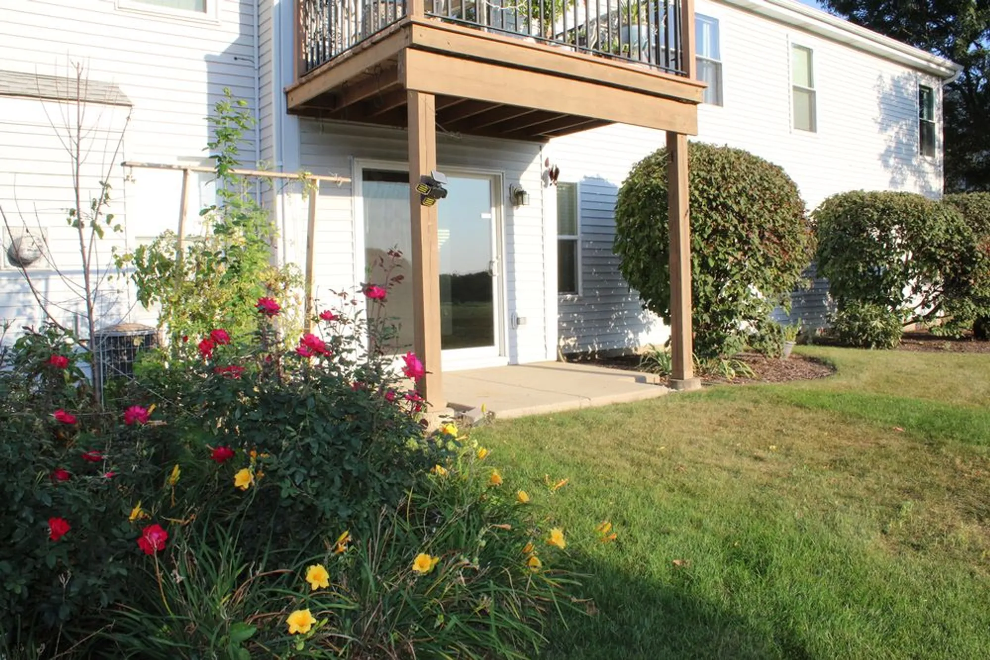 Property Slideshow image 30 of 43 | 13832 s balsam ln d, Plainfield, IL, 60544