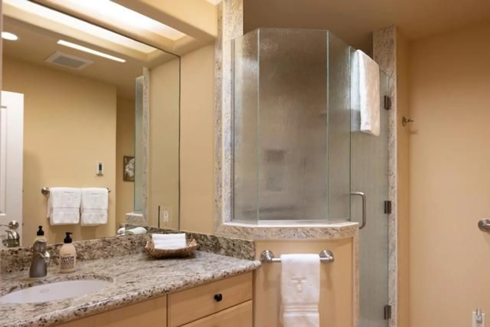 Property Slideshow image 15 of 37 | 261 del mesa carmel, Carmel, CA, 93923