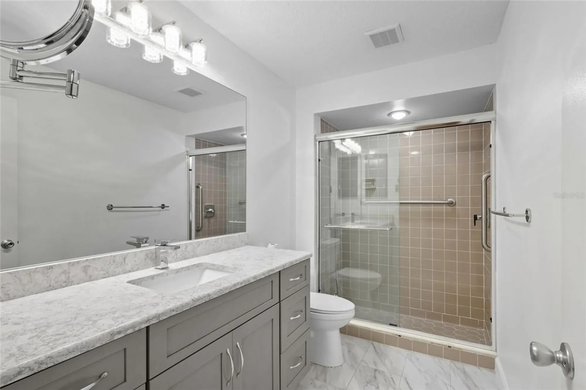 Property Slideshow image 19 of 44 | 3880 el poinier ct # 8702, Sarasota, FL, 34232