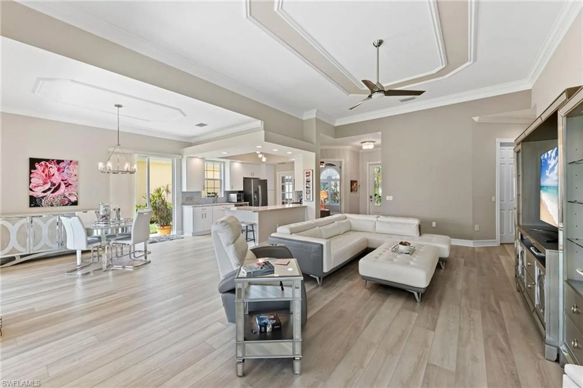 Property Slideshow image 6 of 32 | 7042 toscana ct, Naples, FL, 34114