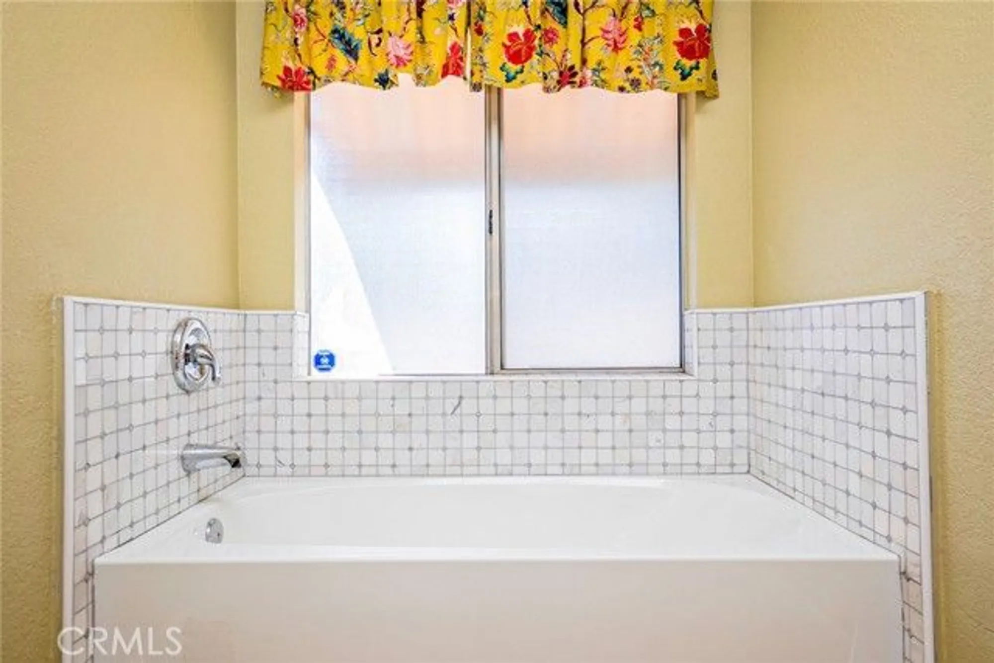 Property Slideshow image 41 of 55 | 901 norwich way, Corona, CA, 92882
