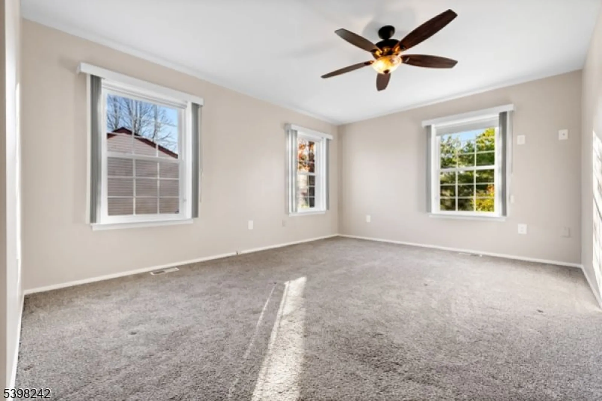 Property Slideshow image 21 of 32 | 18 benjamin franklin dr, Monroe Twp., NJ, 08831