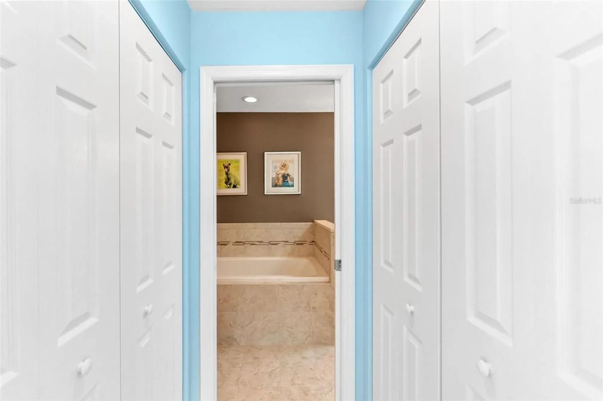Property Slideshow image 44 of 69 | 1347 landings dr 6, Sarasota, FL, 34231