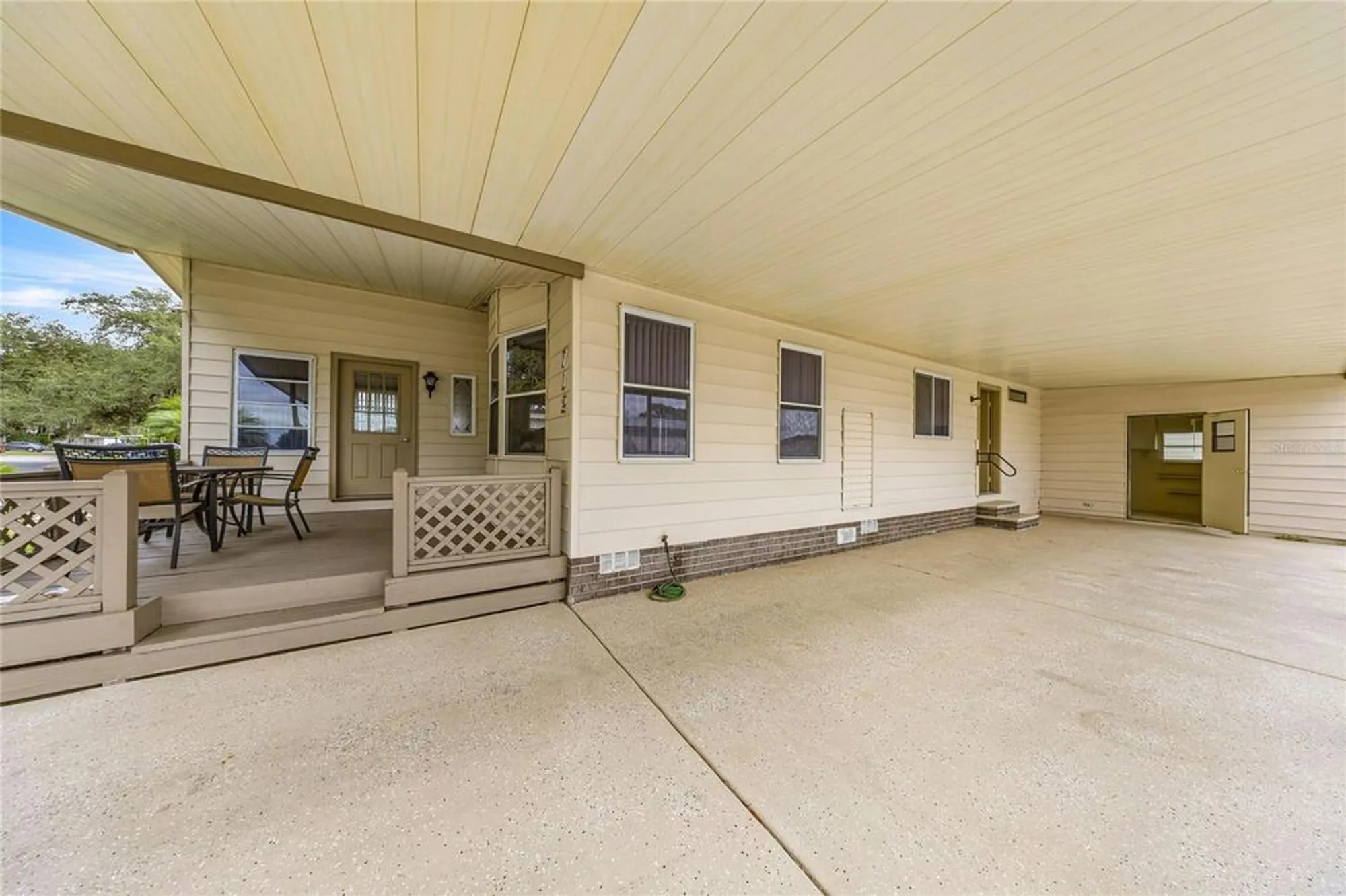 Property Slideshow image 3 of 31 | 712 devon dr, Lady Lake, FL, 32159