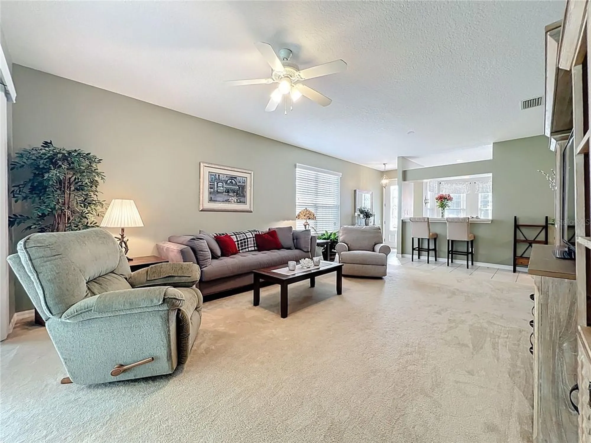 Property Slideshow image 22 of 59 | 5643 bounty cir, Tavares, FL, 32778