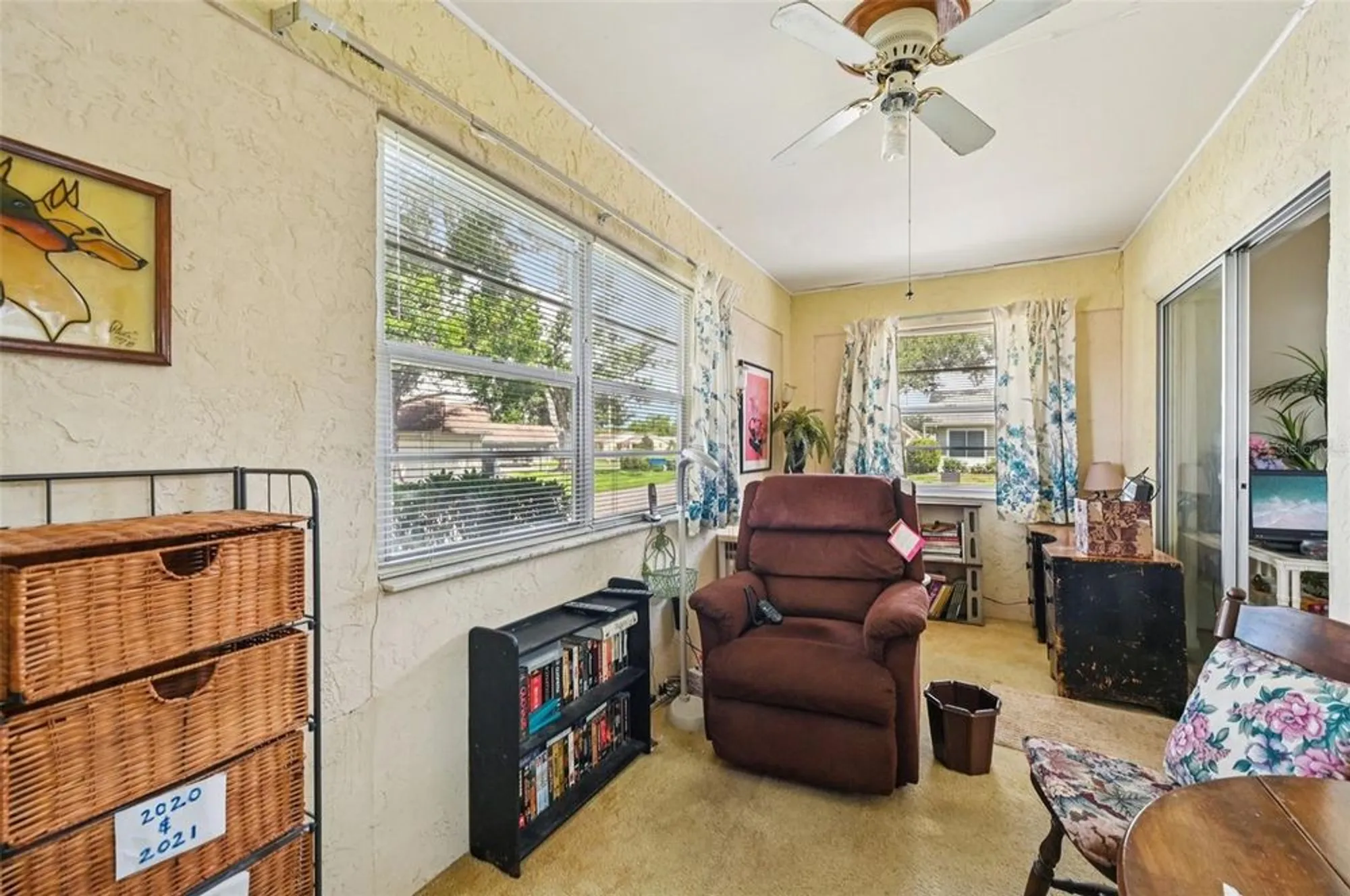 Property Slideshow image 19 of 51 | 2208 grenadier dr, Sun City Center, FL, 33573