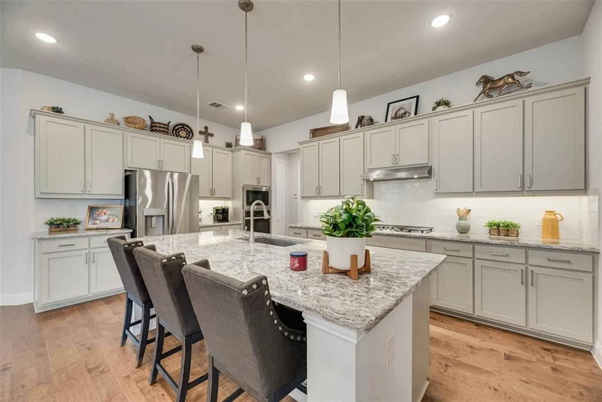 Property Slideshow image 11 of 39 | 2725 cumberland, The Colony, TX, 75056