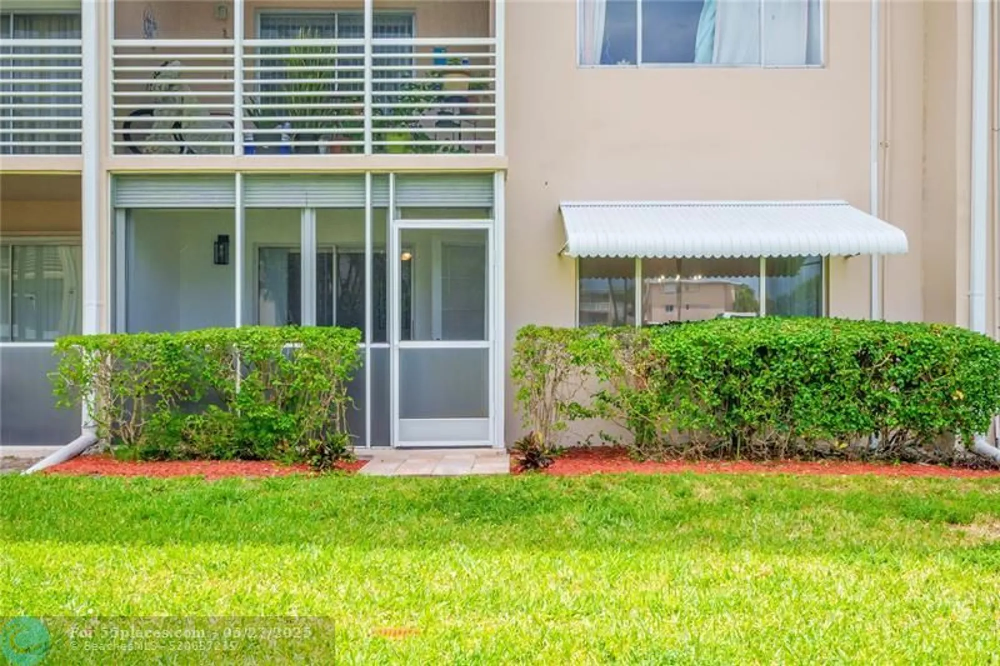 Property Slideshow image 13 of 14 | 2856 garden dr 106, Lake Worth, FL, 33461