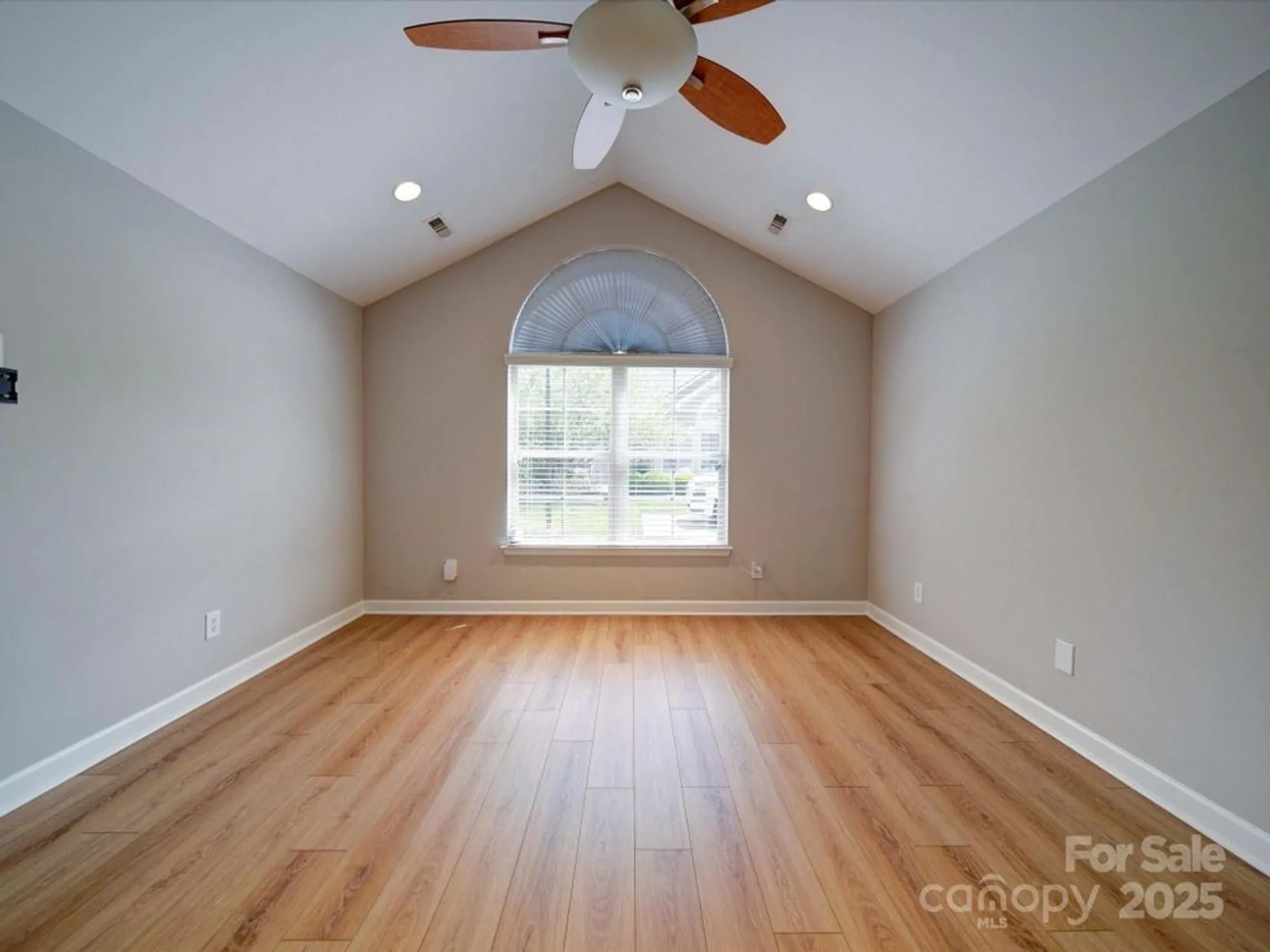 Property Slideshow image 19 of 48 | 4754 polo gate blvd, Charlotte, NC, 28216