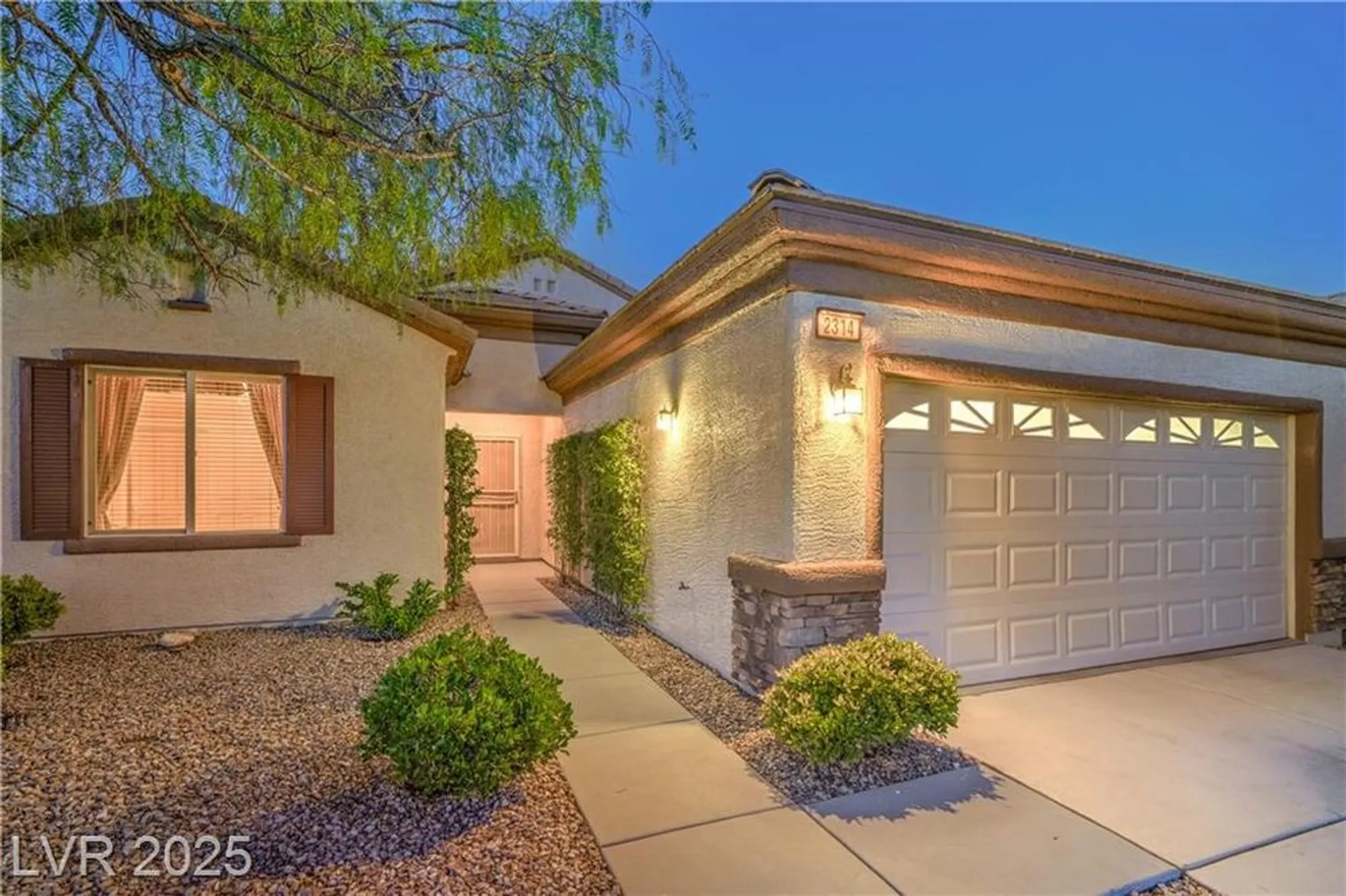 Property Slideshow image 5 of 42 | 2314 jada dr, Henderson, NV, 89044