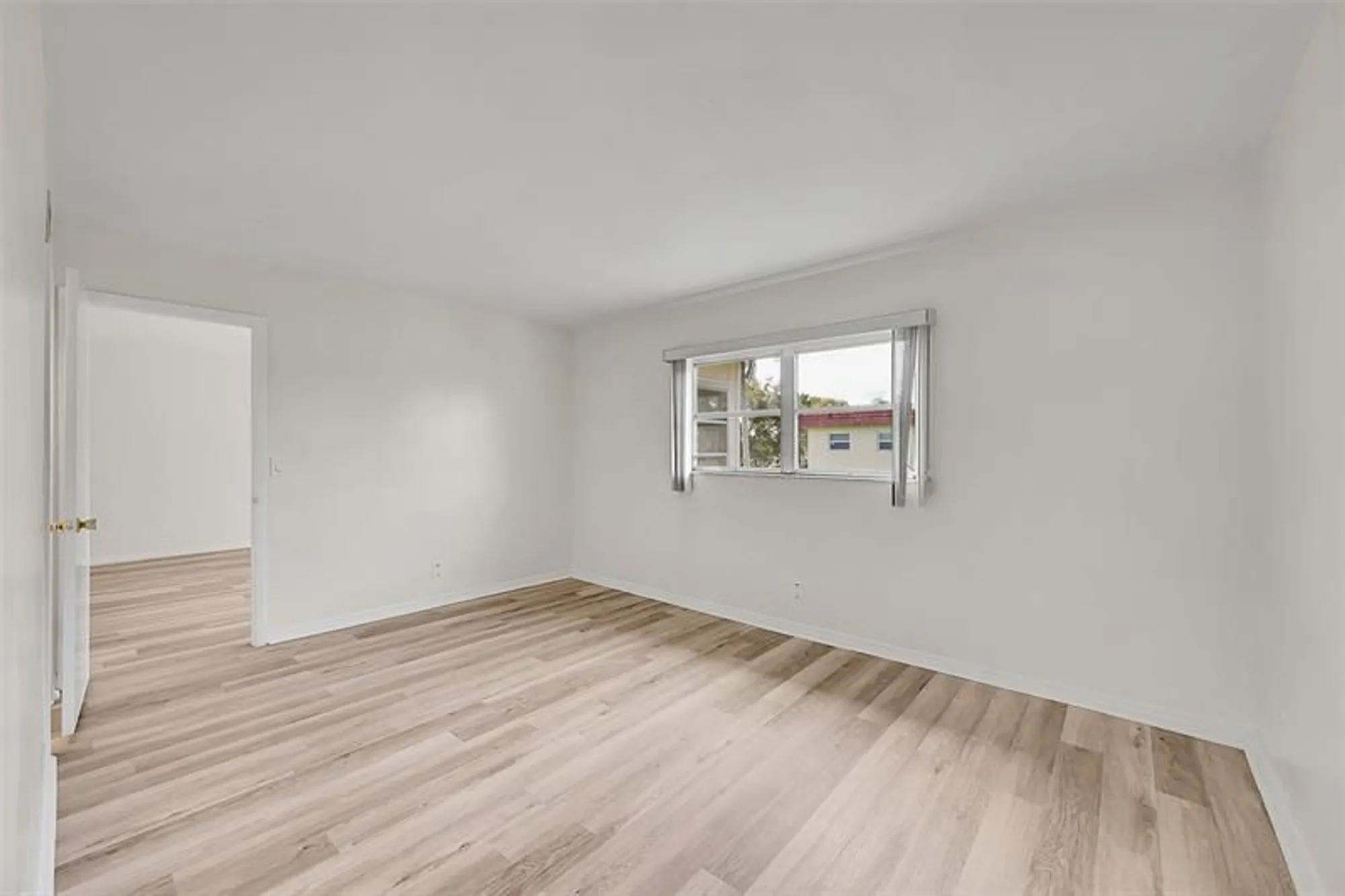 Property Slideshow image 9 of 42 | 23 abbey ln 202, Delray Beach, FL, 33446