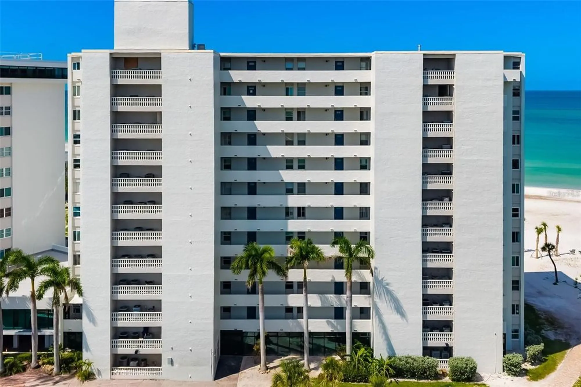 Property Slideshow image 4 of 69 | 19 whispering sands dr apt 302, Sarasota, FL, 34242