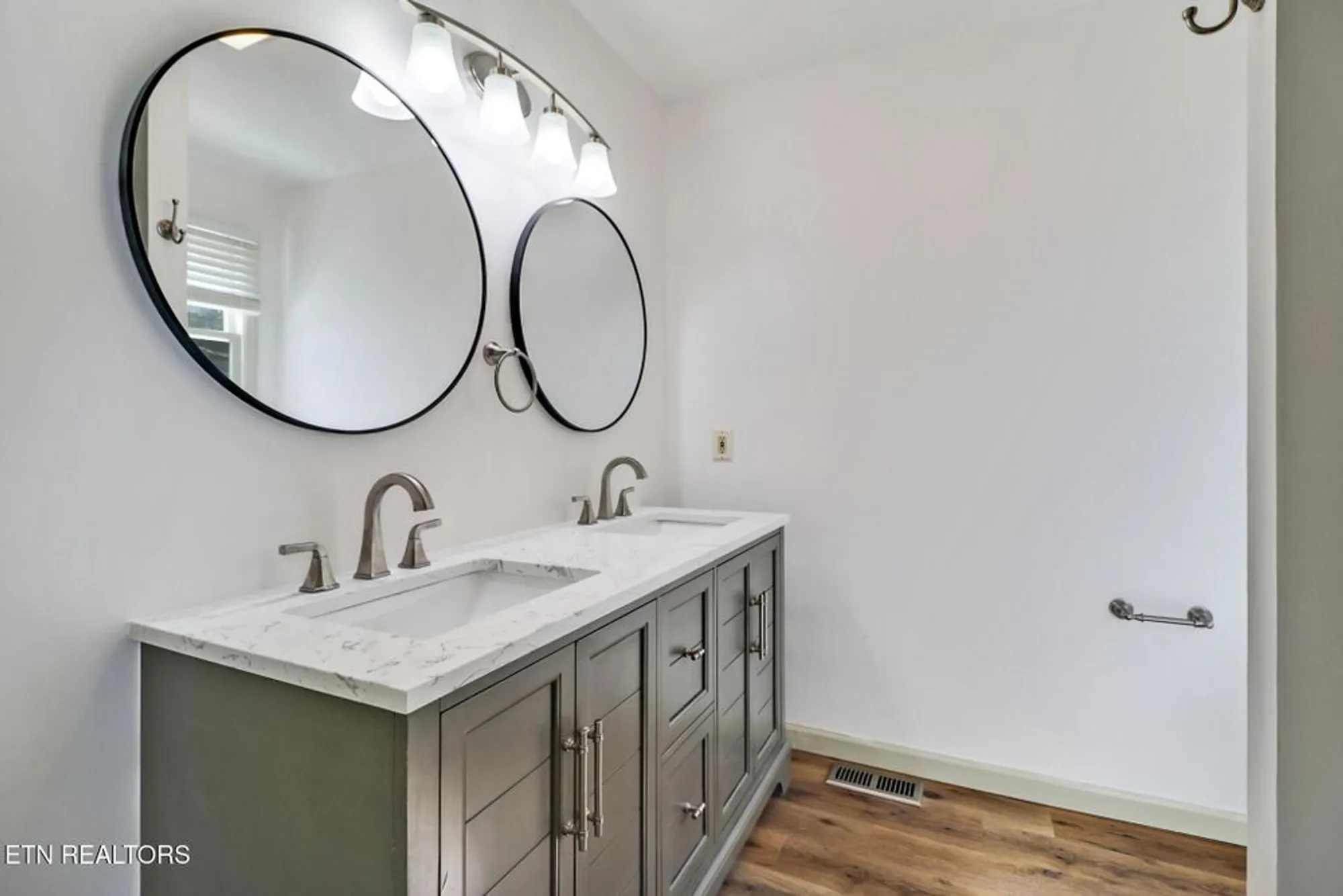 Property Slideshow image 31 of 55 | 11 kingsboro ln, Crossville, TN, 38558