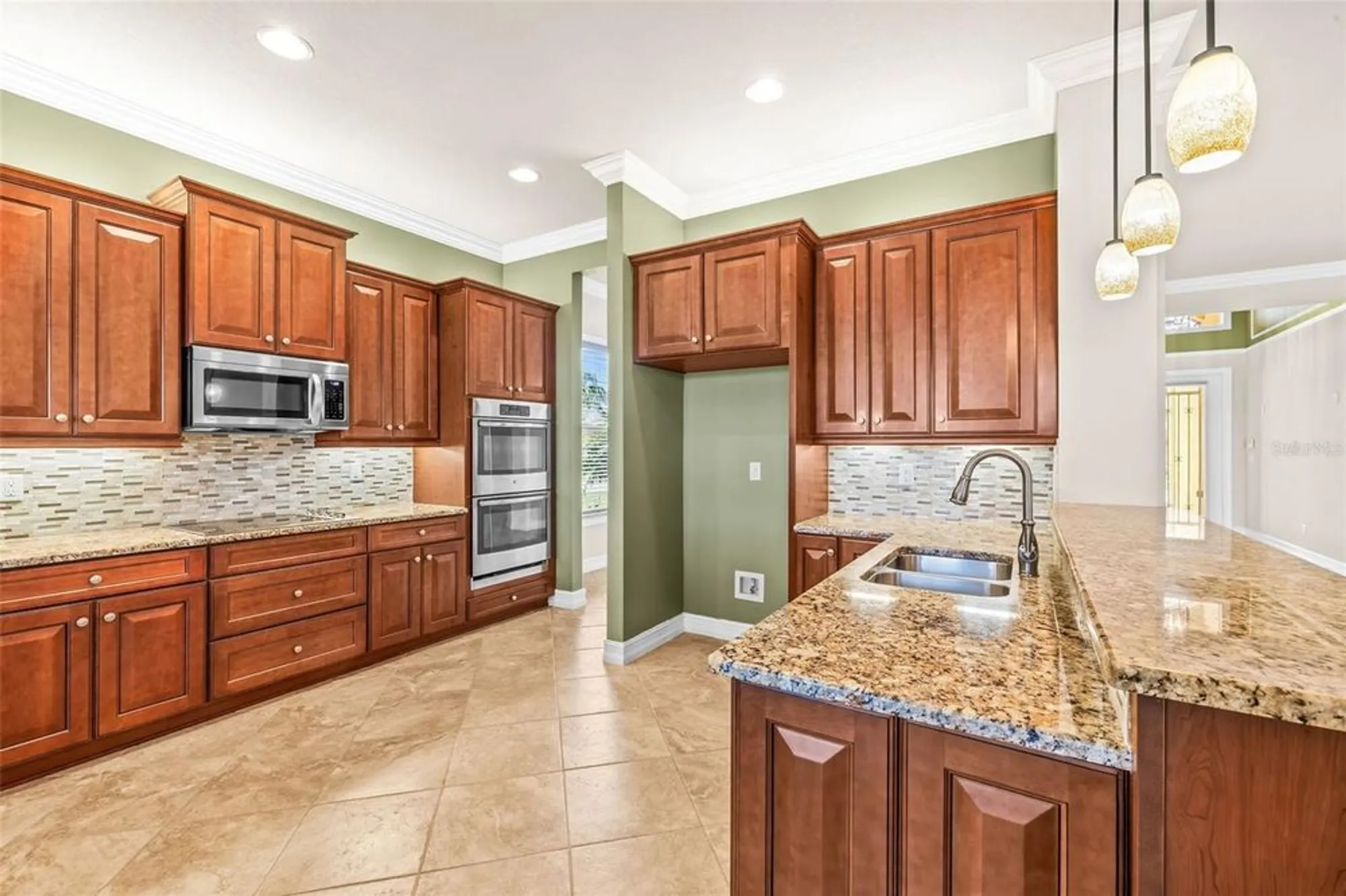 Property Slideshow image 18 of 88 | 5073 stone harbor cir, Wimauma, FL, 33598