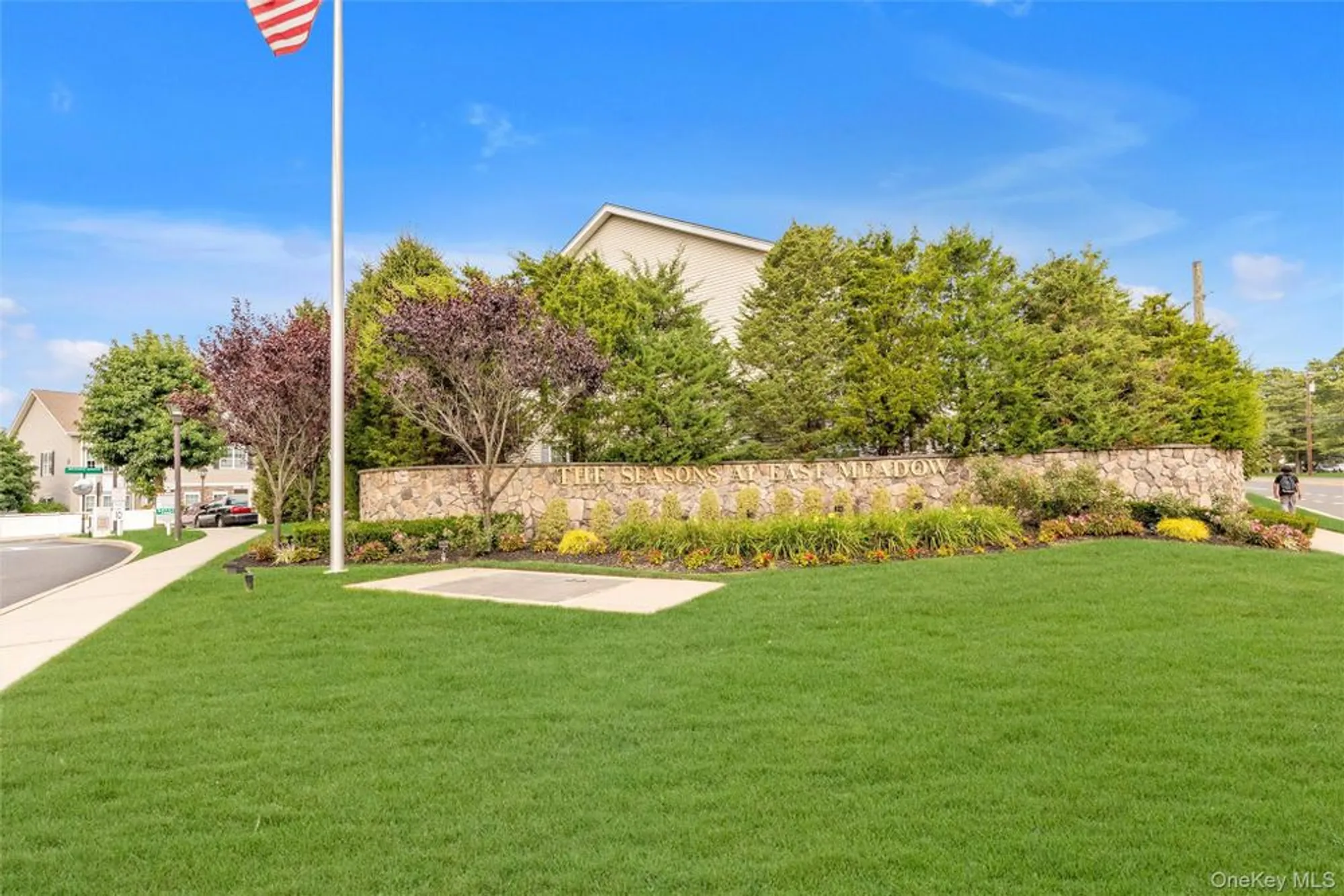 Property Slideshow image 27 of 27 | 331 spring dr, East Meadow, NY, 11554
